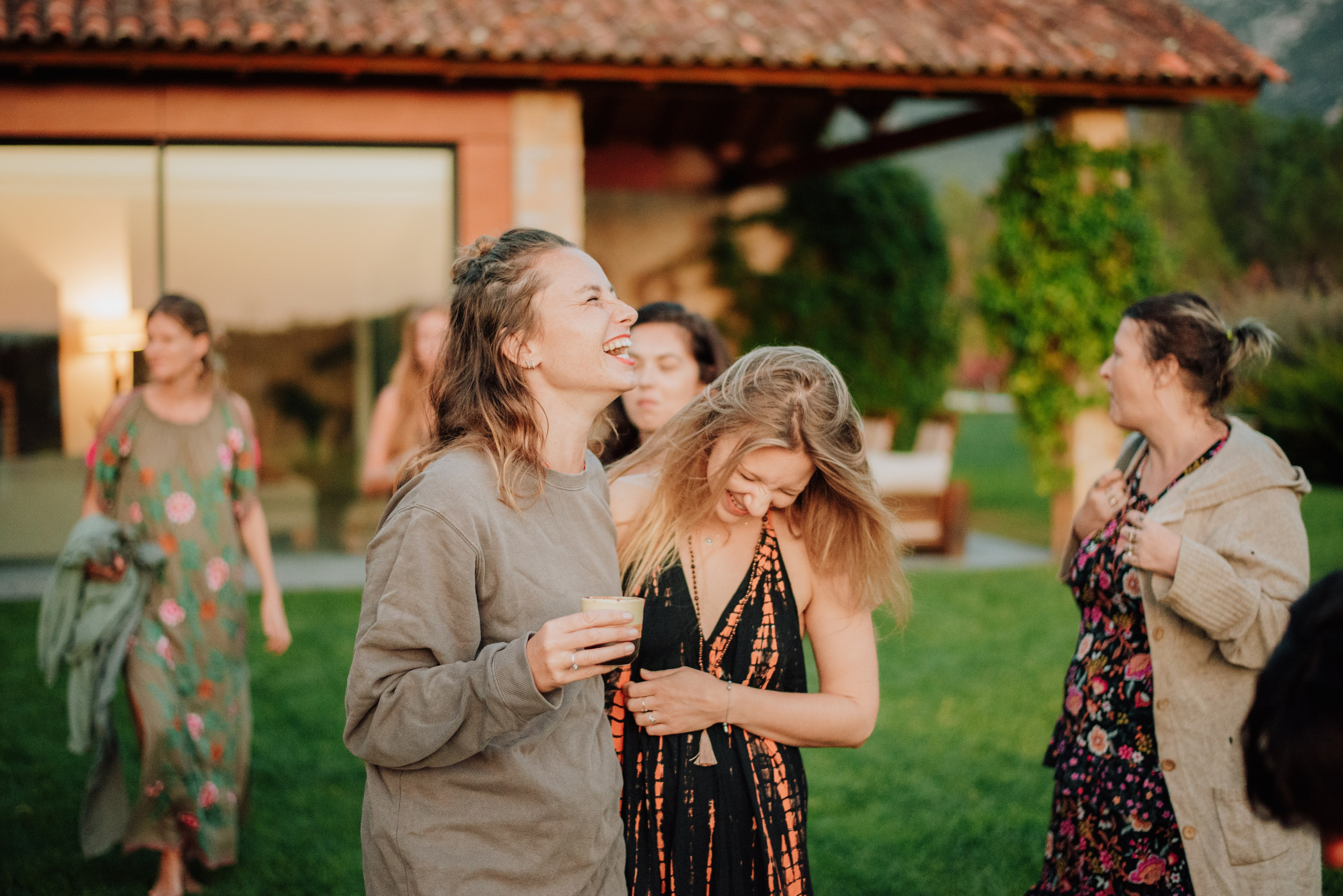 YOGA RETREAT PORTUGAL. Lifestyle, wedding and family photographer