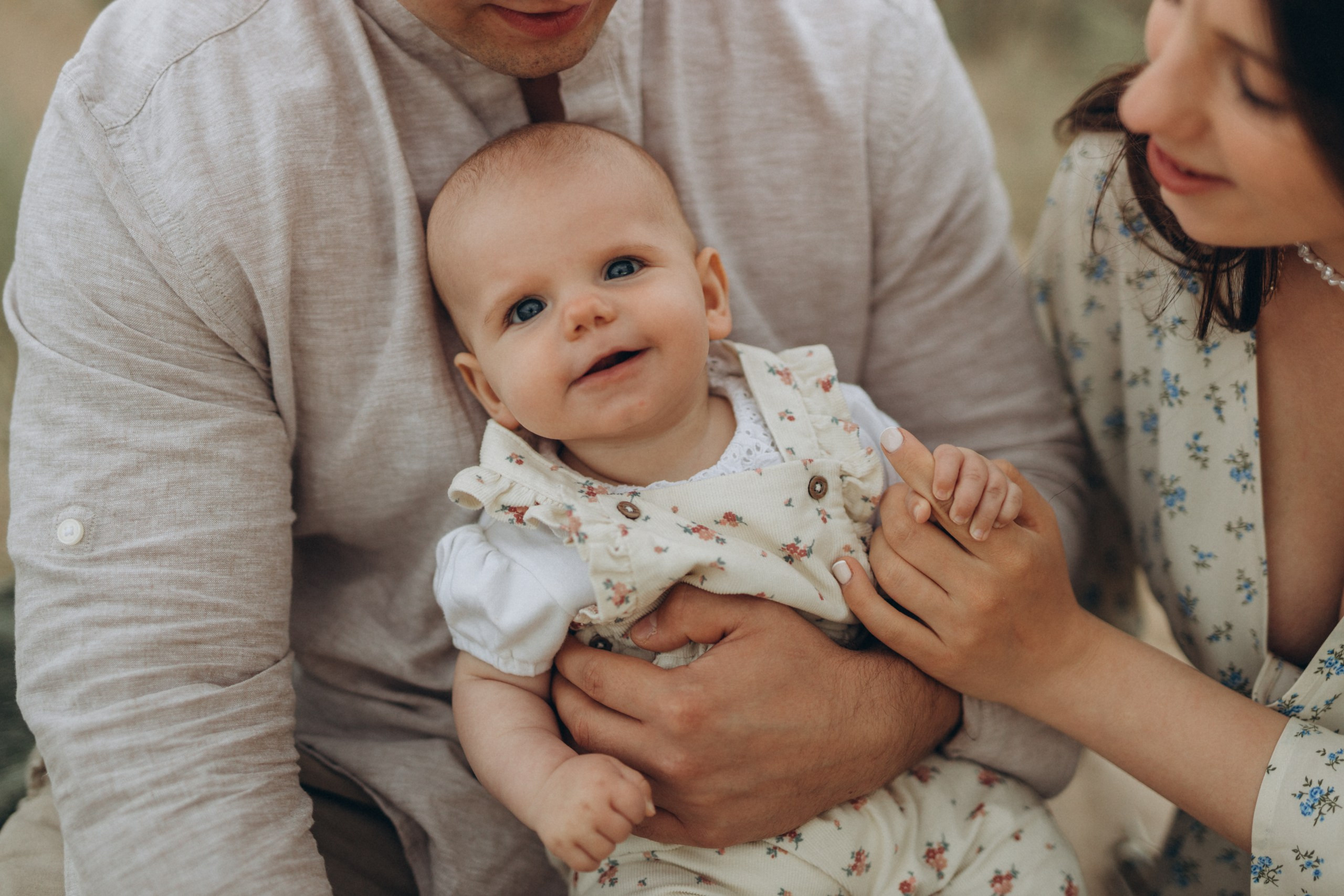 Olivia, Dana, Roland & Lola. AlinaLazurko.uk | Professional portrait photographer