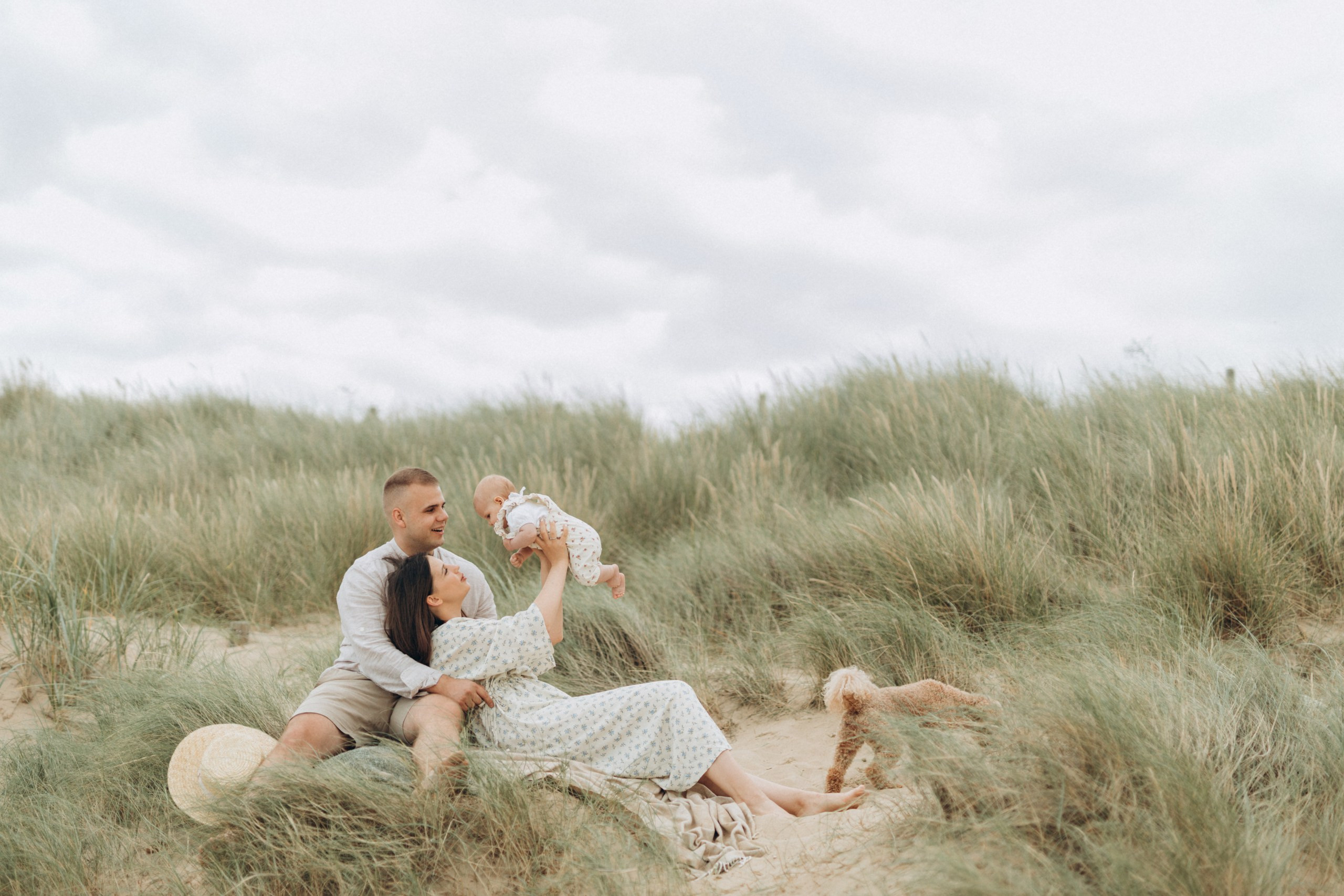 Olivia, Dana, Roland & Lola. AlinaLazurko.uk | Professional portrait photographer