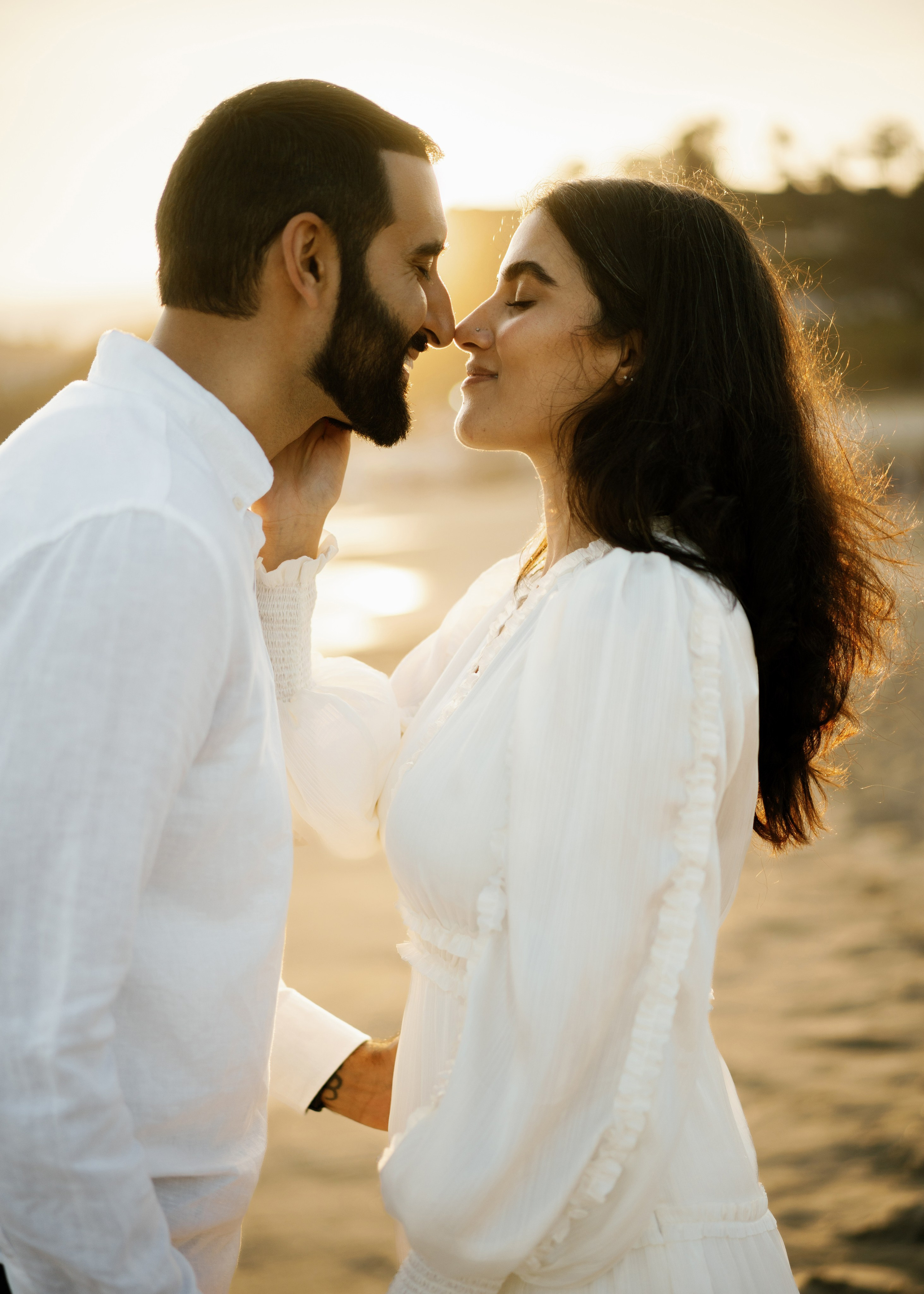 Santa Monica Sunset Engagement Photoshoot. Wedding Photography & Videography Team in California, Los Angeles, San Francisco, San Diego and Travel