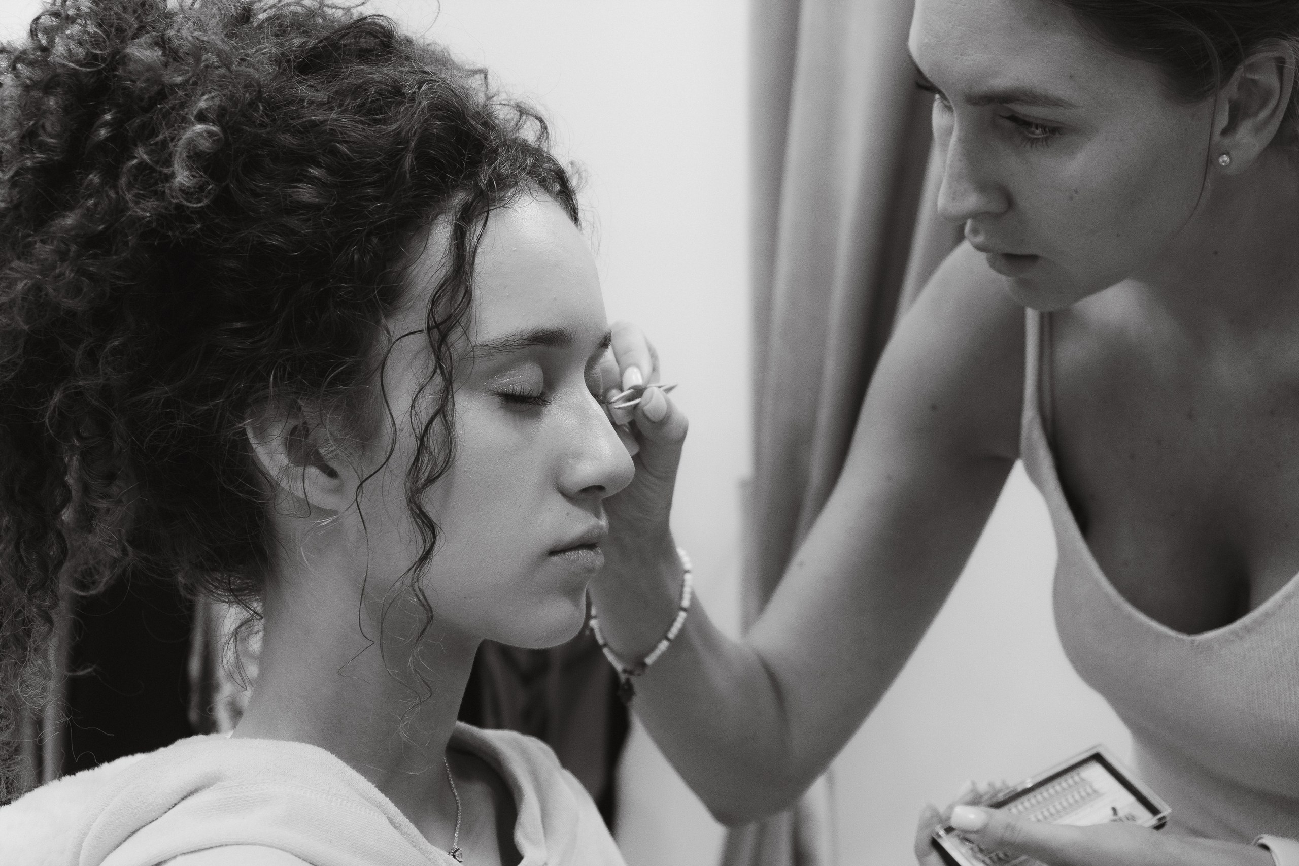 Preparación del backstage de una marca en un desfile de moda en Torrevieja — Fotógrafo de backstage Andrey Lukovnikov