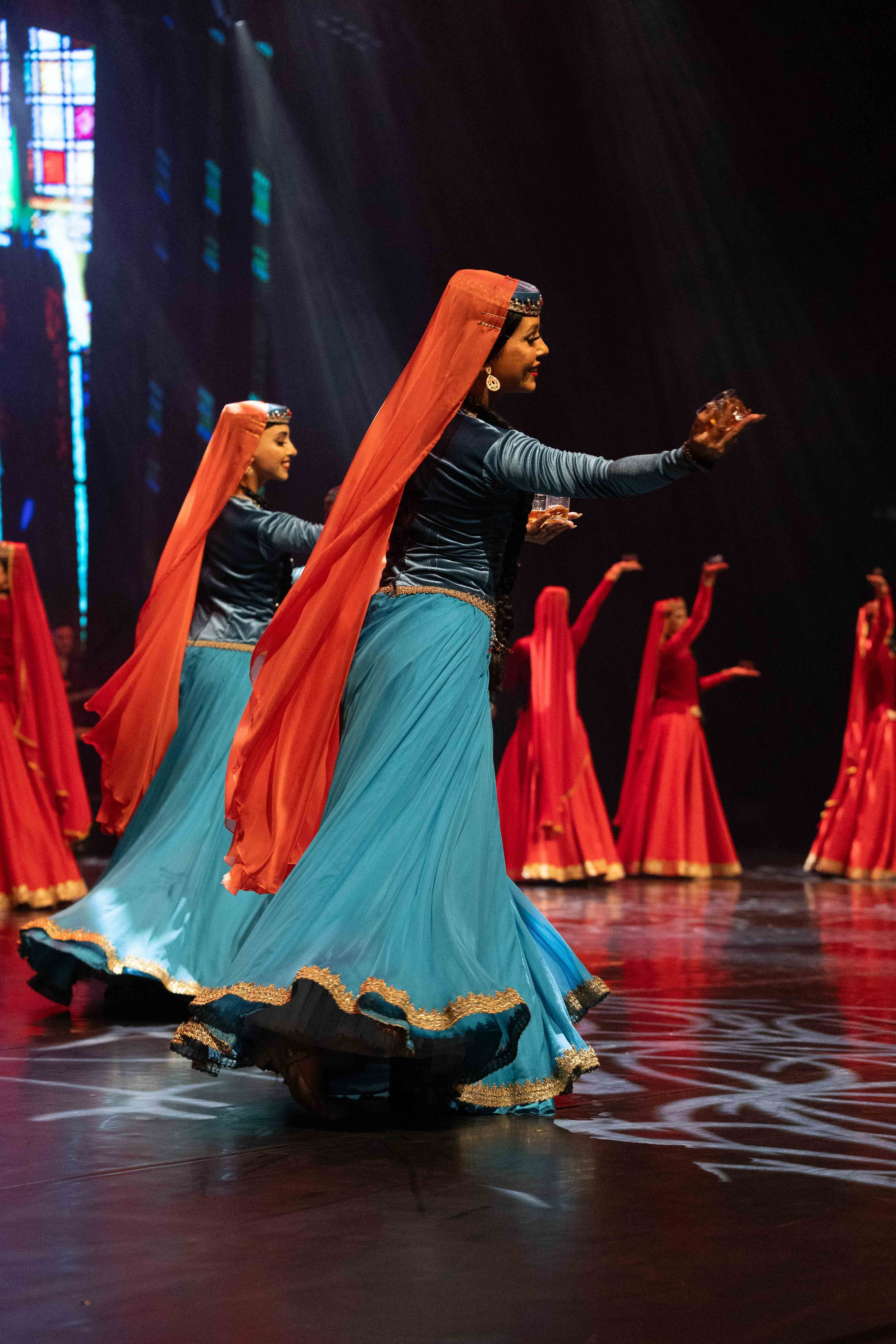 STATE DANCE ENSEMBLE. Wedding&Event photographer Ismail Rzayev in Baku
