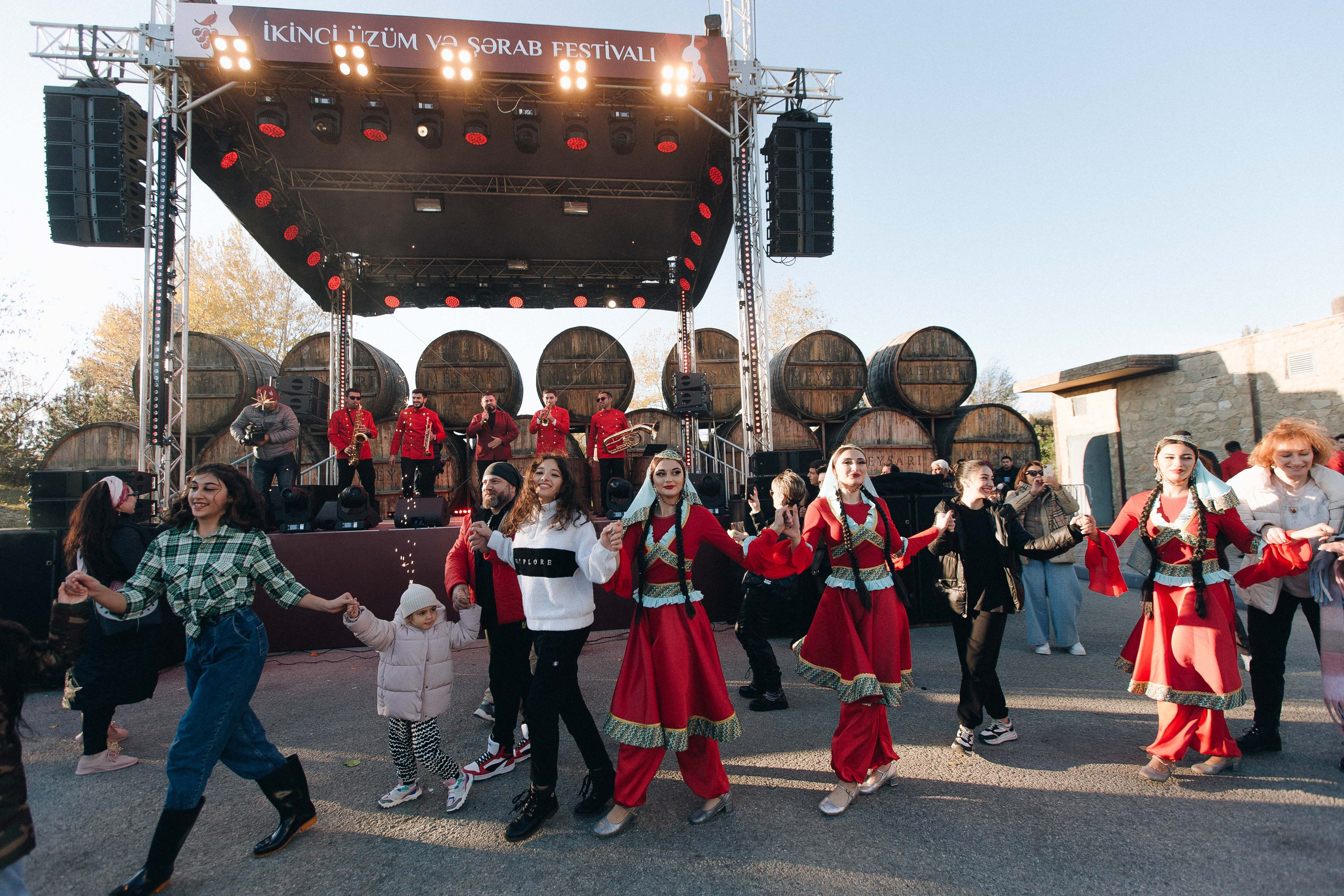 MEYSARI WINE FESTIVAL. Wedding&Event photographer Ismail Rzayev in Baku