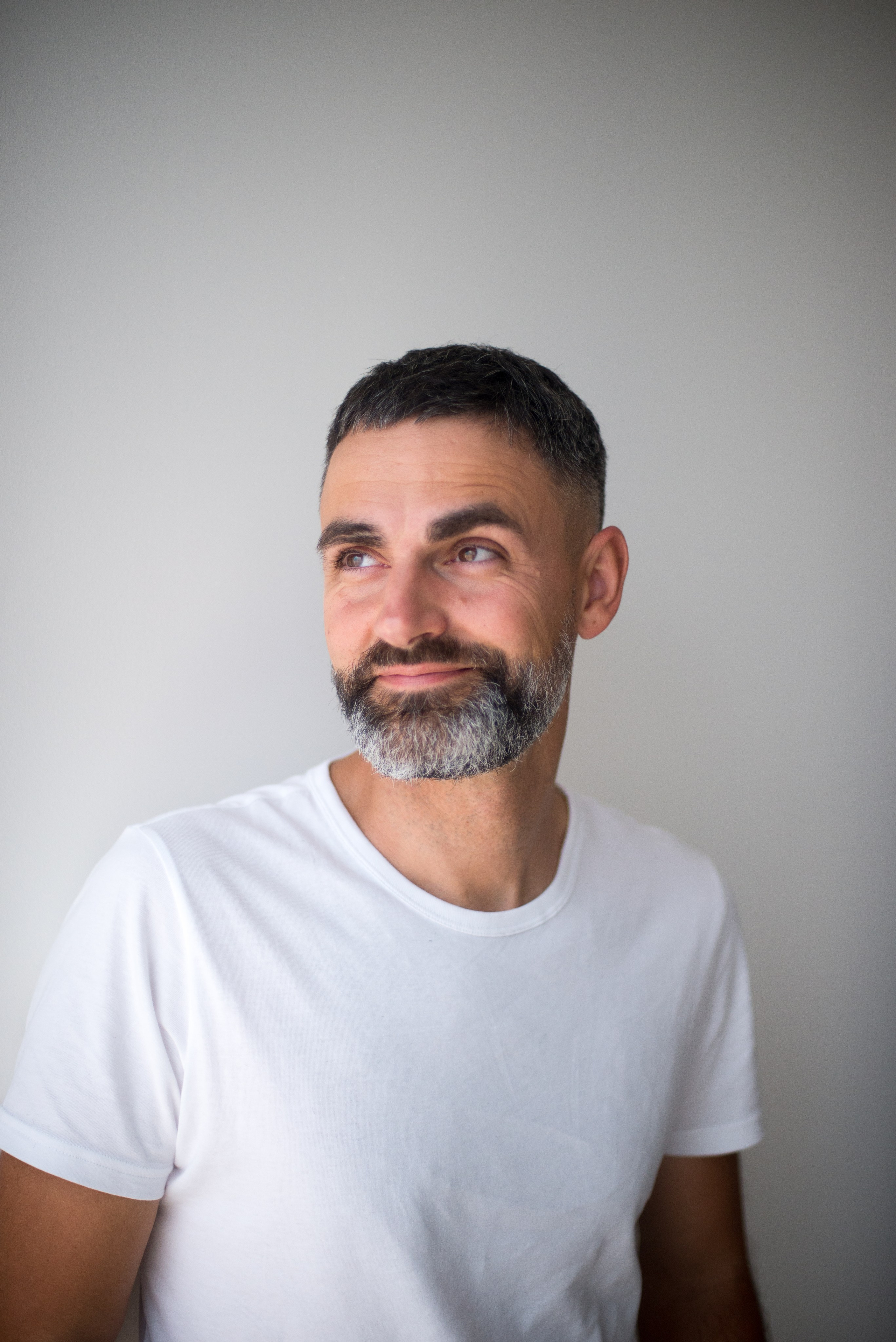 Катя, Андрей Мирон и Лео. Визуальный брендинг