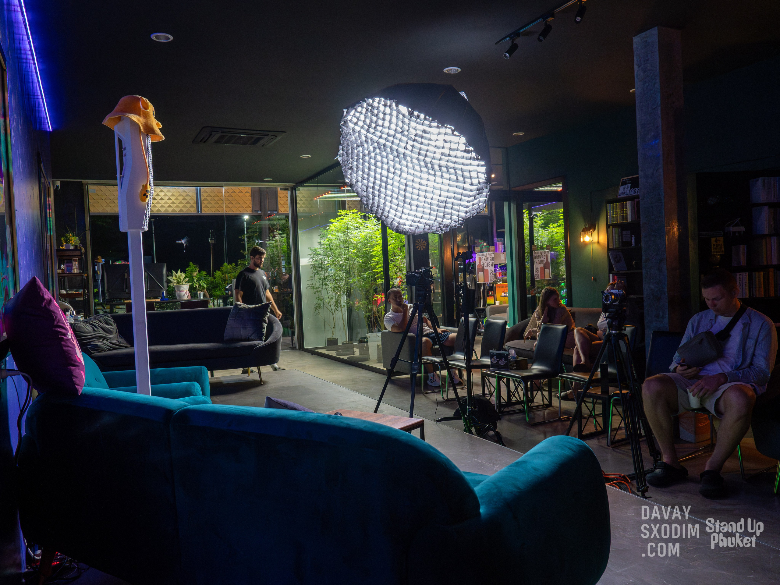 Standup-шоу «Тай-Болтай» | Фоторепортаж | Афиша | DAVAYSXODIM.com PHUKET. АФИША|ФОТОРЕПОРТАЖИ|ИВЕНТЫ|ПХУКЕТ