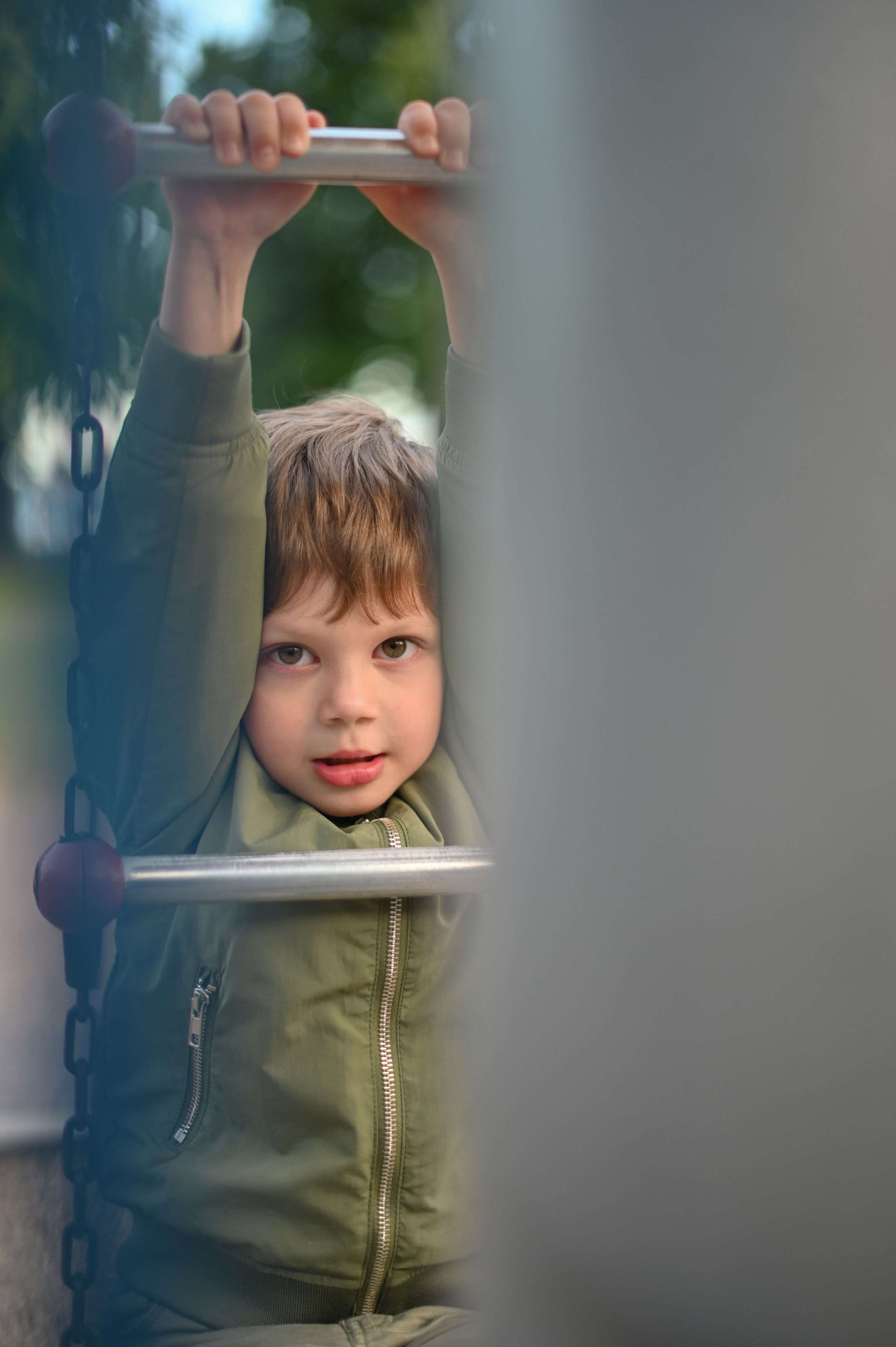 На детской площадке. Детский и семейный фотограф в финляндии дина пулкка. контент фотограф
