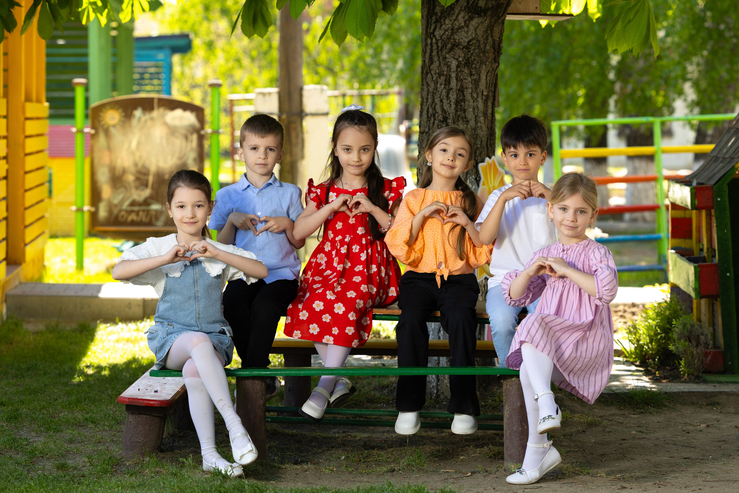 poze grup grădiniță Moldovaгрупповое фото детский сад Молдоваfoto grupa mare Chișinăuфото старшая группа Кишиневalbum grup grădiniță Moldovaгрупповой альбом детский садpoze colegi grădinițăфото детей в группеfoto promoție grădiniță Chișinăuвыпускной детский сад Кишинев