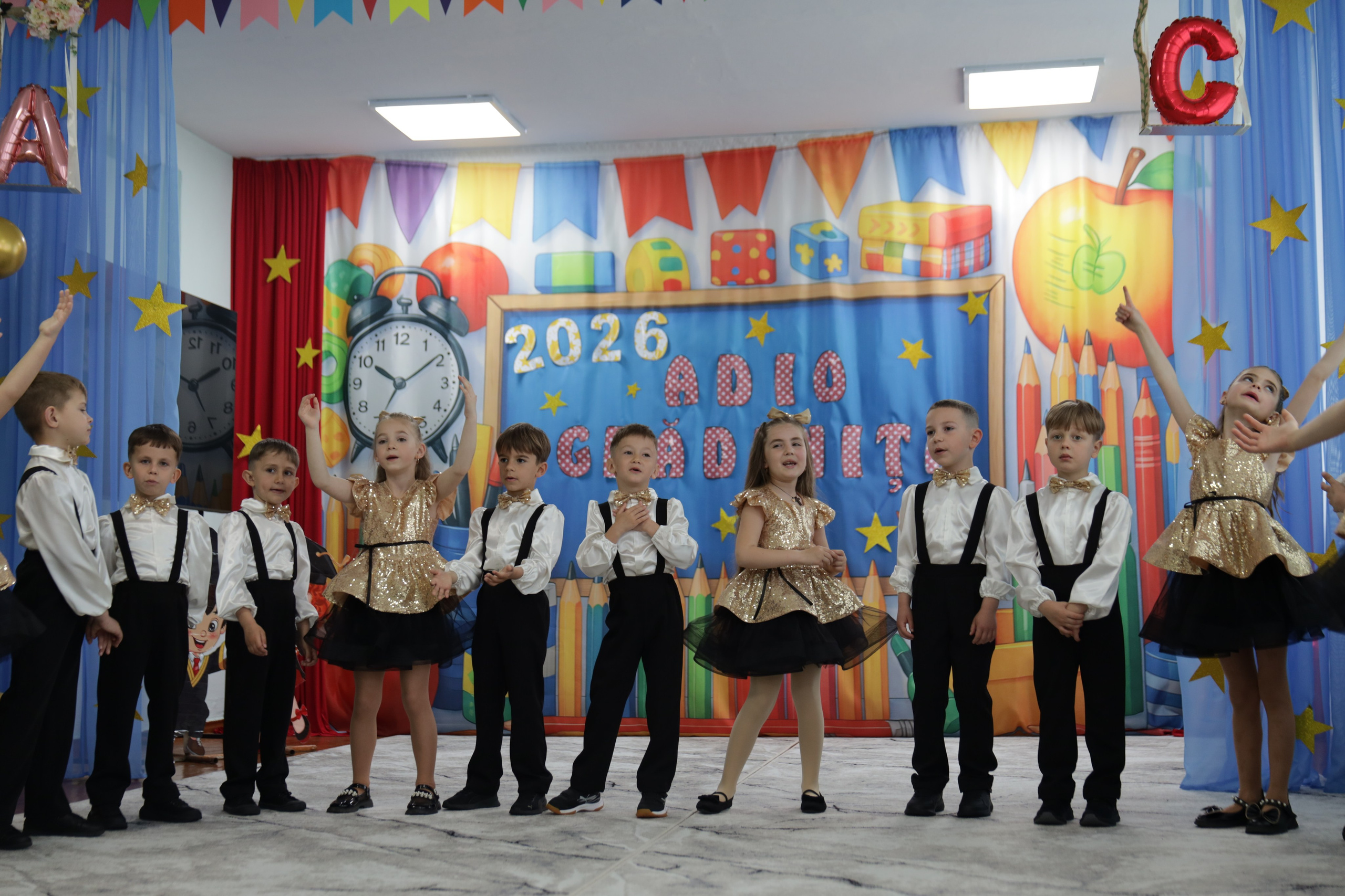 O filă de copilărie.... Alika Dia- Fotograf în Republica Moldova, Strășeni