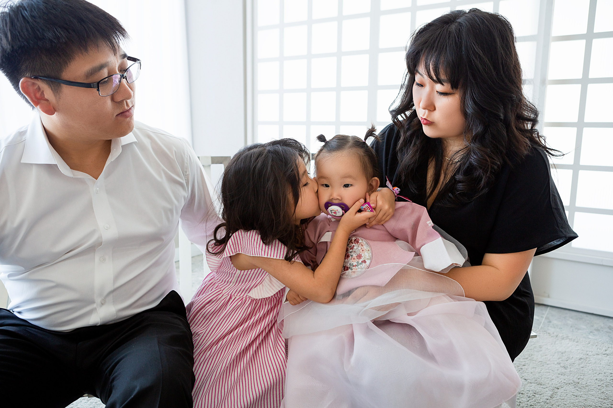 Кира студия. Фотограф беременности, ньюборн и годовасиков в Корее Жанна Хан