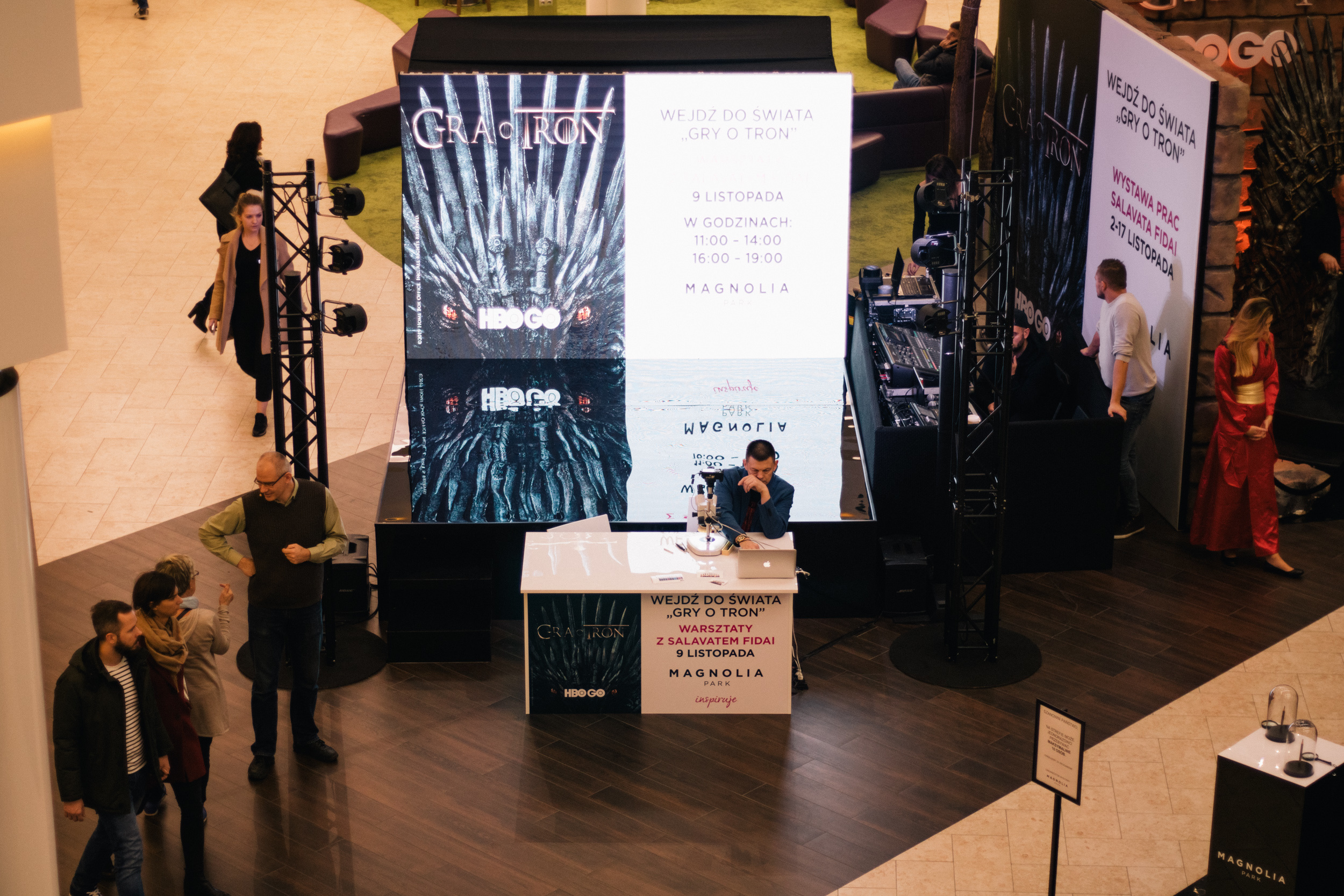 Wejdź do świata "Gry o Tron" - Centrum handlowe Magnolia Park. Dimitri Ilkov Photography — Capturing Life’s Moments in Edmonton, Cana