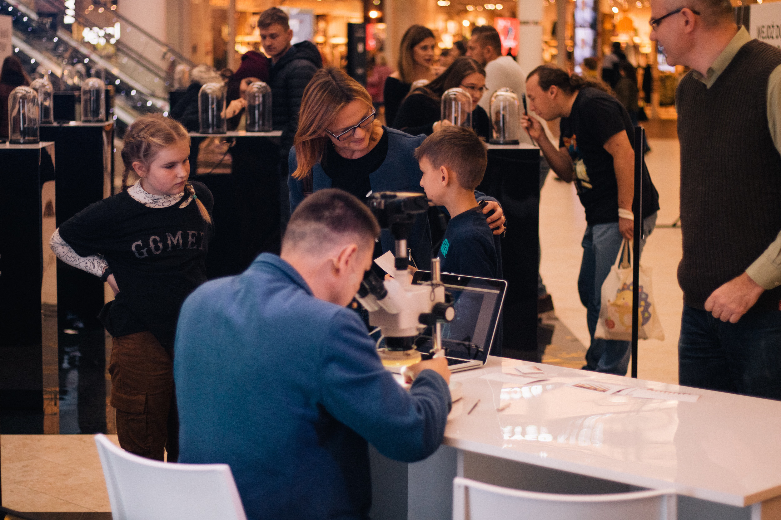 Wejdź do świata "Gry o Tron" - Centrum handlowe Magnolia Park. Dimitri Ilkov Photography — Capturing Life’s Moments in Edmonton, Cana