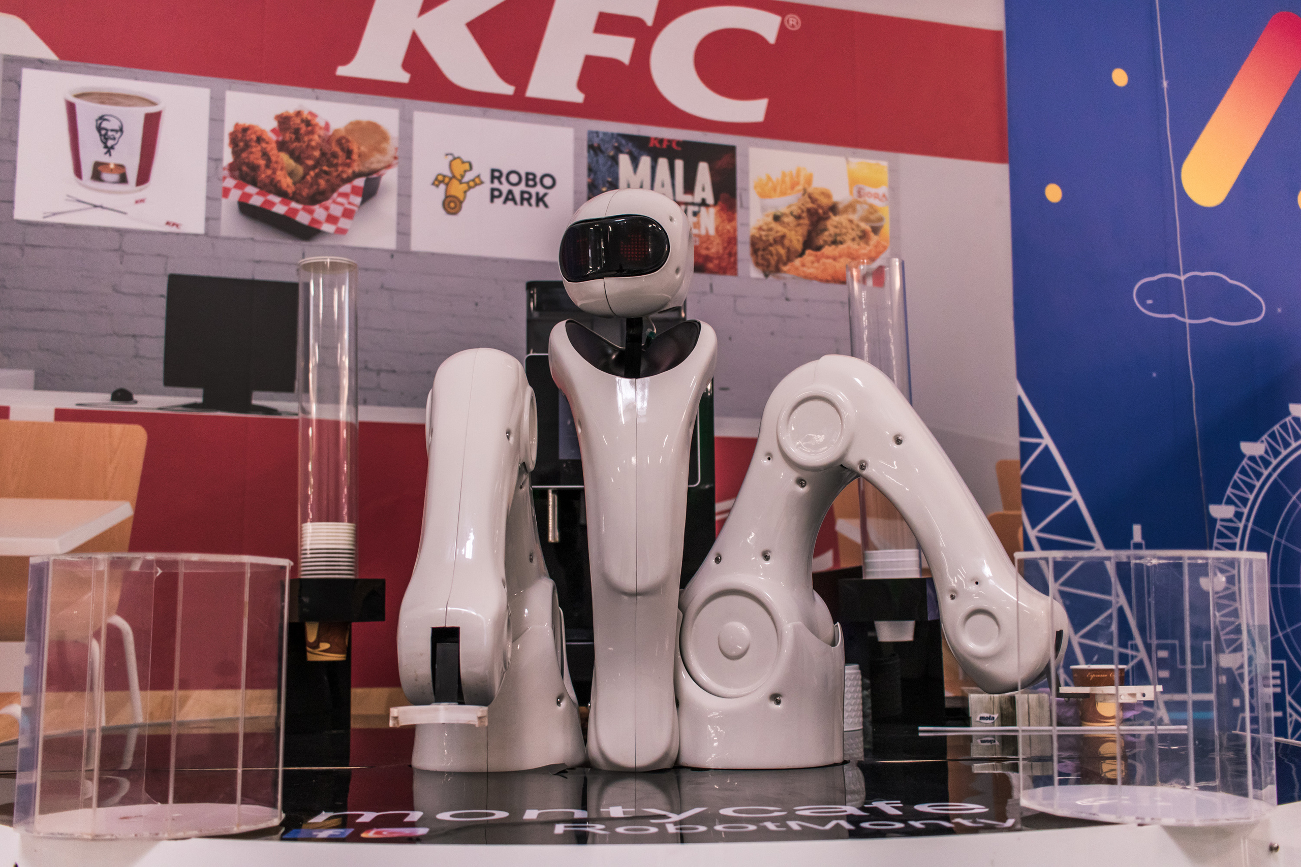 Robo Park Muzeum Robotów. Dimitri Ilkov Photography — Capturing Life’s Moments in Edmonton, Cana