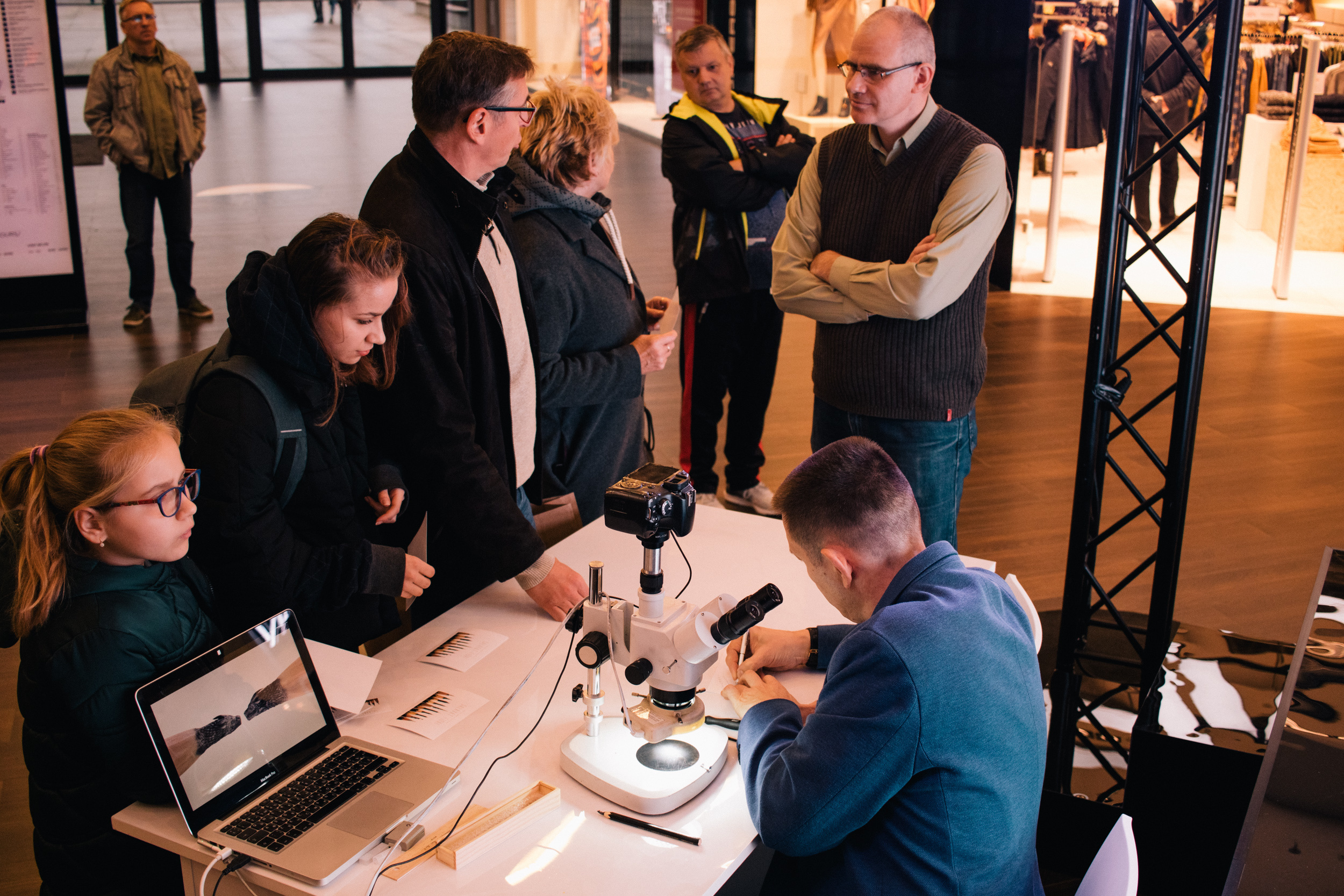 Wejdź do świata "Gry o Tron" - Centrum handlowe Magnolia Park. Dimitri Ilkov Photography — Capturing Life’s Moments in Edmonton, Cana