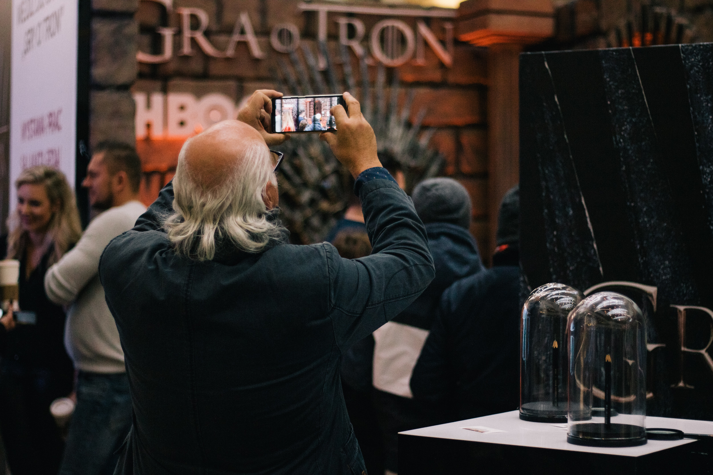 Wejdź do świata "Gry o Tron" - Centrum handlowe Magnolia Park. Dimitri Ilkov Photography — Capturing Life’s Moments in Edmonton, Cana