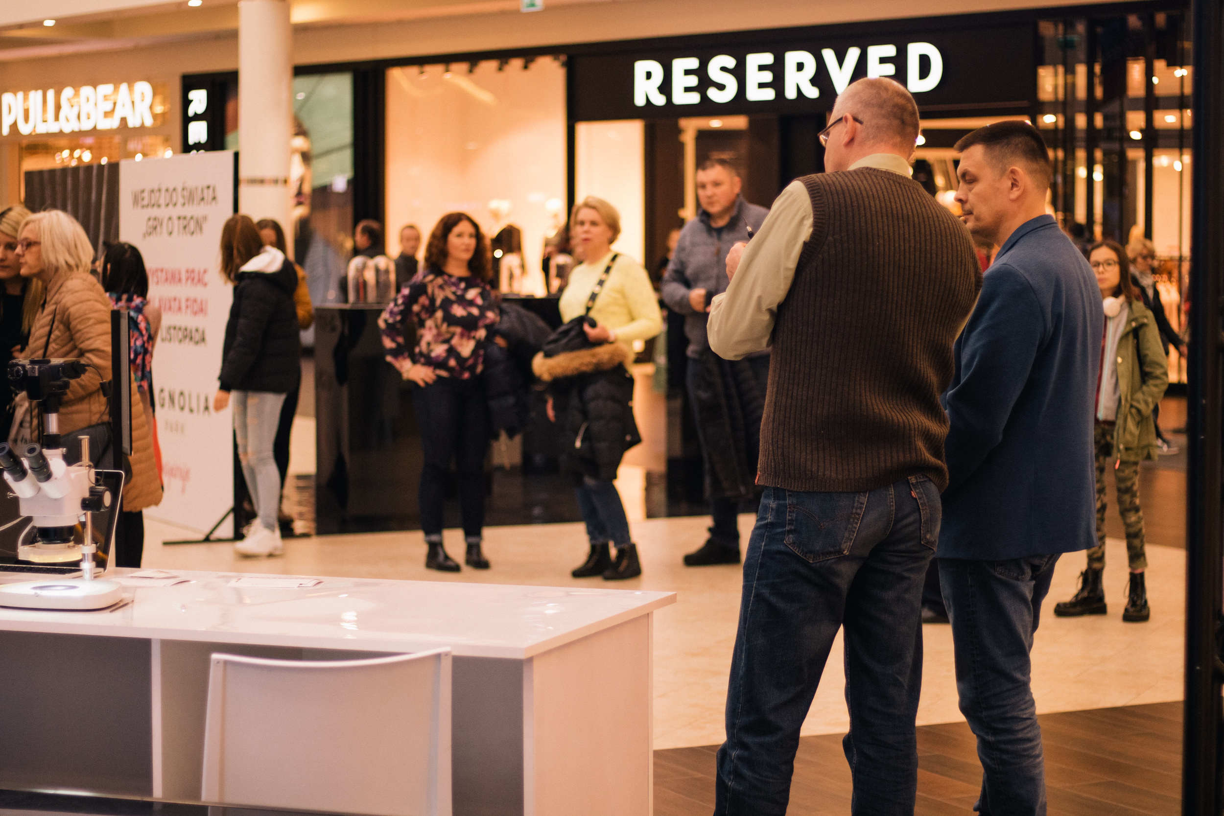 Wejdź do świata "Gry o Tron" - Centrum handlowe Magnolia Park. Dimitri Ilkov Photography — Capturing Life’s Moments in Edmonton, Cana