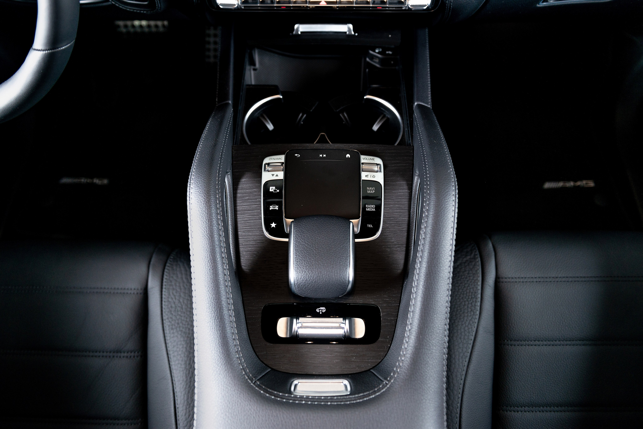 Автомобильная фотосъемка Mercedes GLS в студии. FOTÓGRAFO MÉXICO QUINTANA ROO