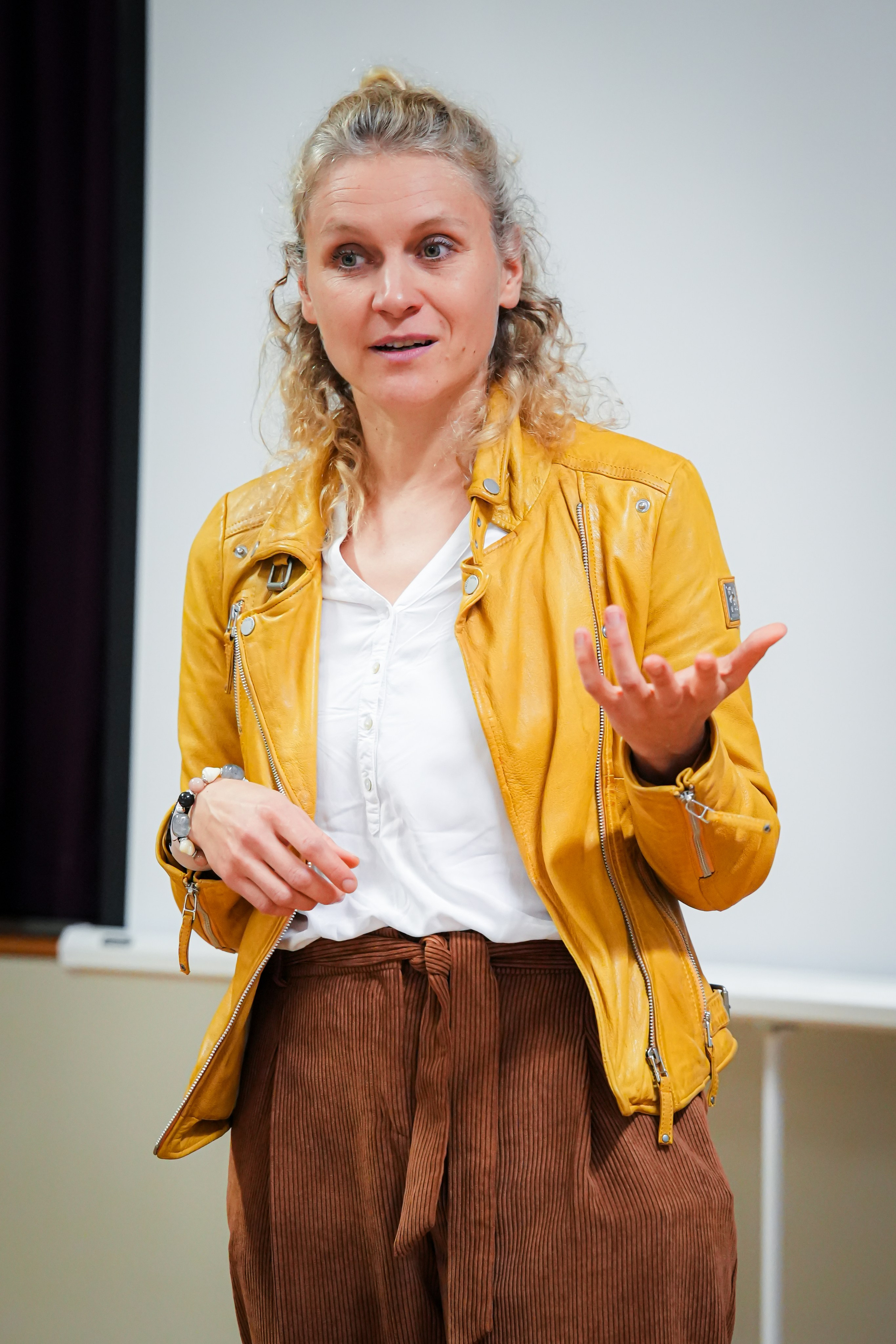 „Frauentreffen“. Fotografin Yuliia Turinina in Stuttgart