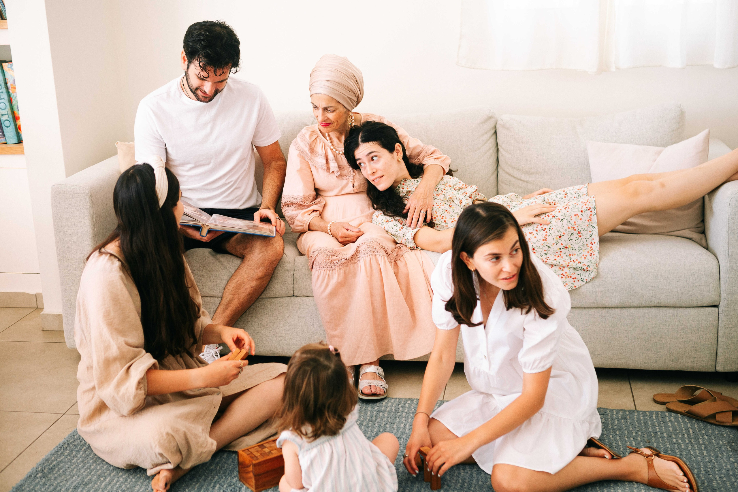 MAALE ADUMIM, HOME PHOTO SESSION + DESERT. Https://shi-photo.com/
