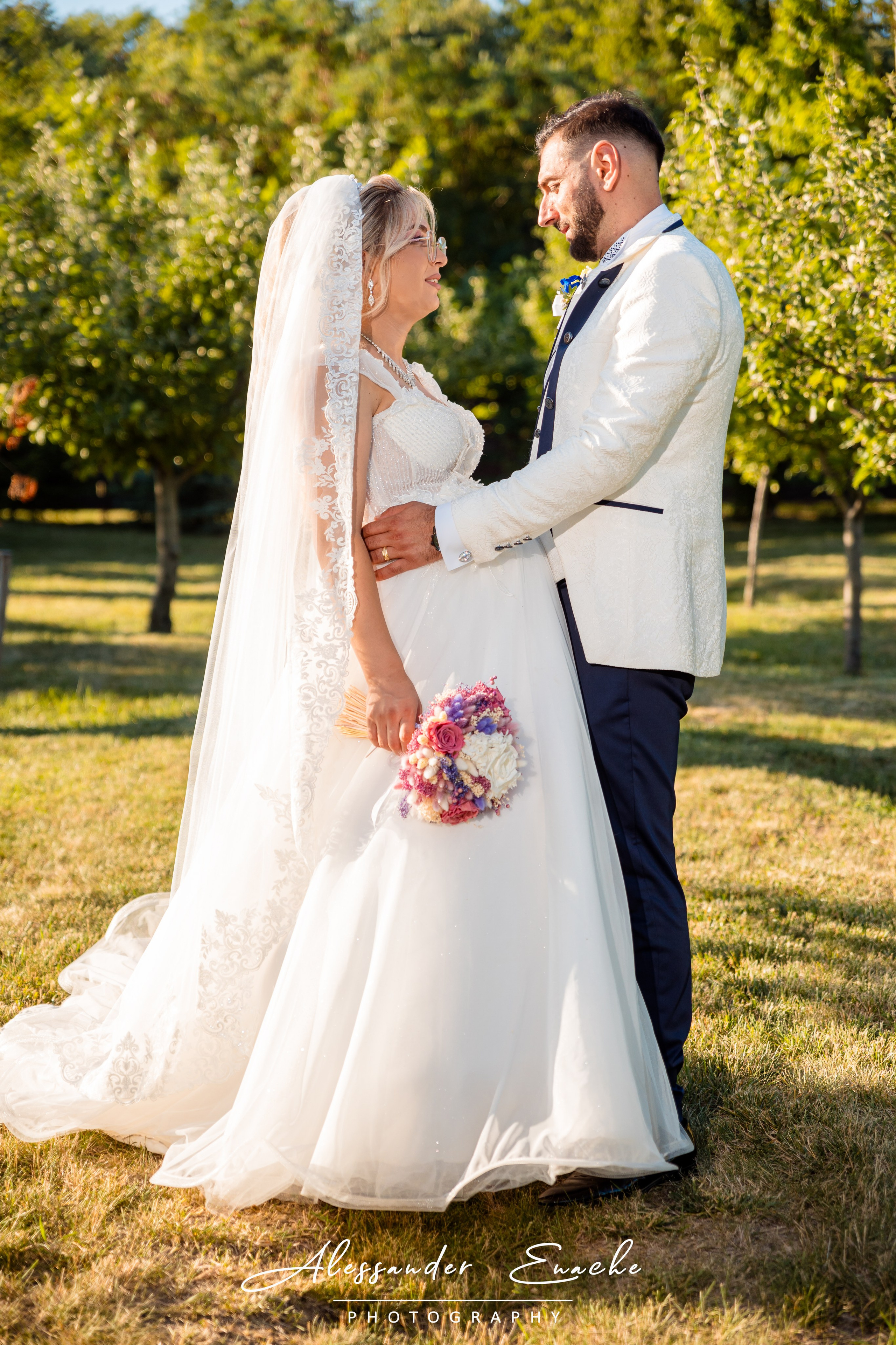 Robert & Ana Maria. Fotograf prin #Piatraneamt-Alessander Enache