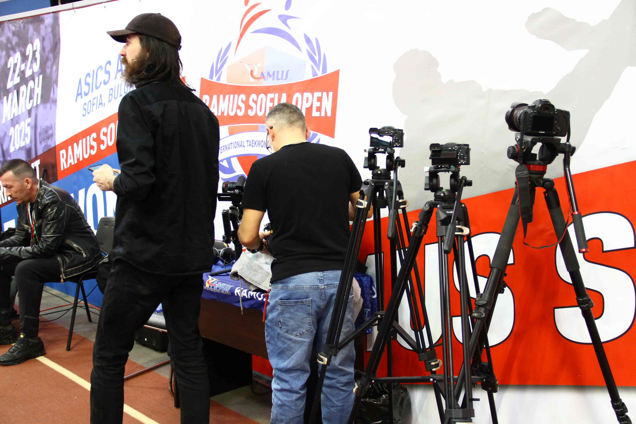 PhotoAdrenaline.com - BACKSTAGE фотография