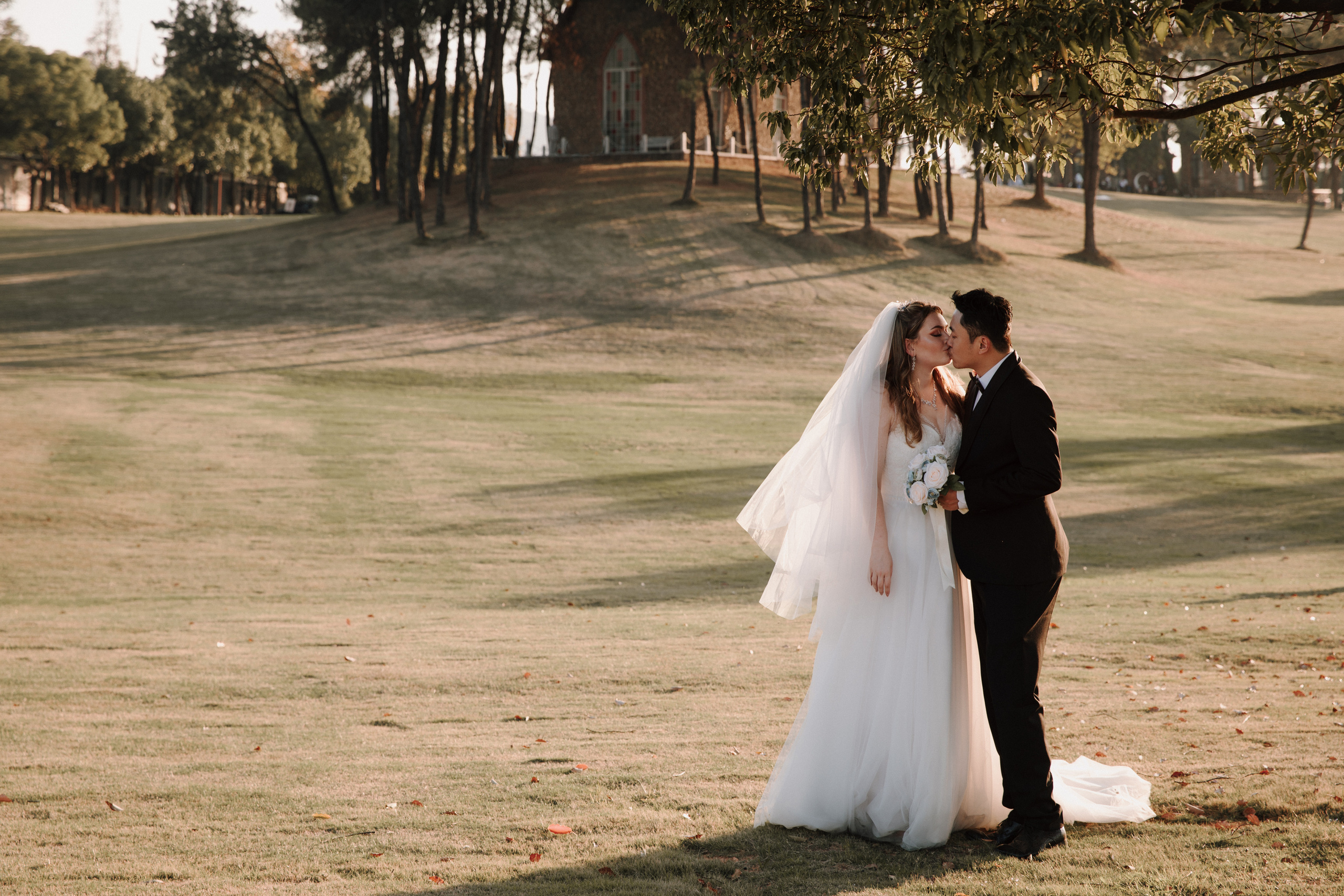 Weddings. Photographer in Shanghai and Hangzhou Alis Lud