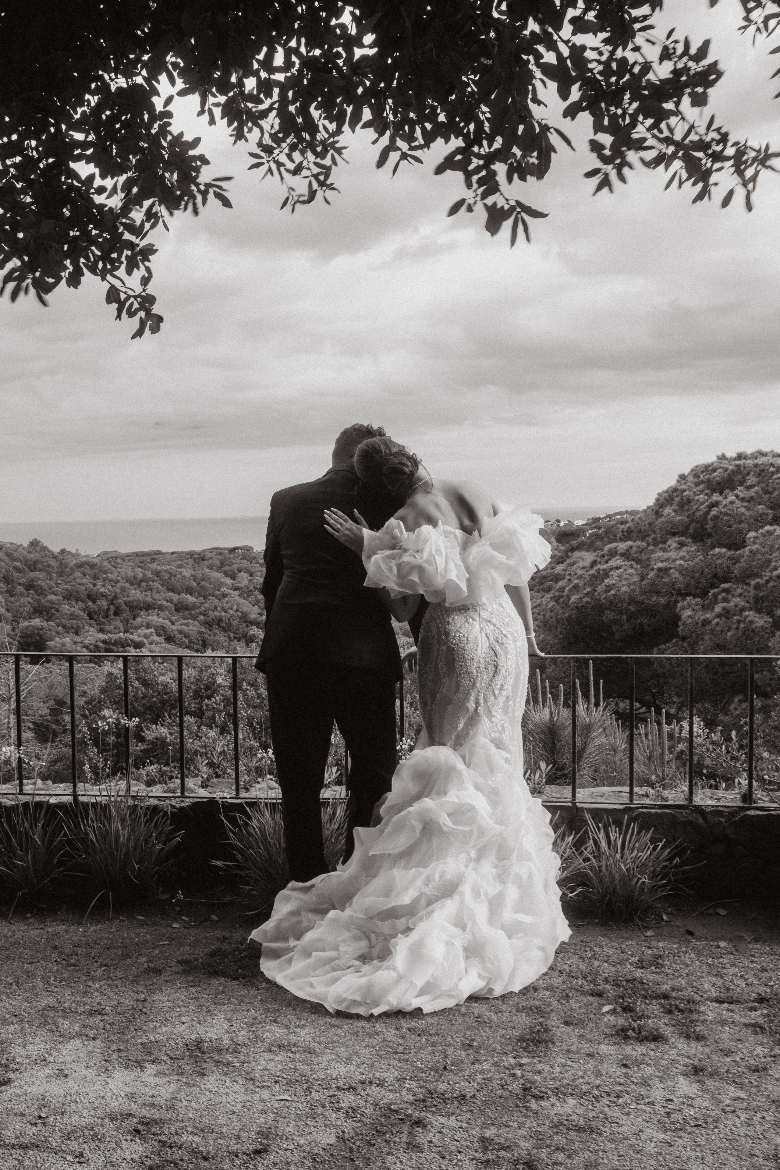 Katarzyna & Jan. Masia Santa Monica. Paola wedding photographer / videographer in Barcelona