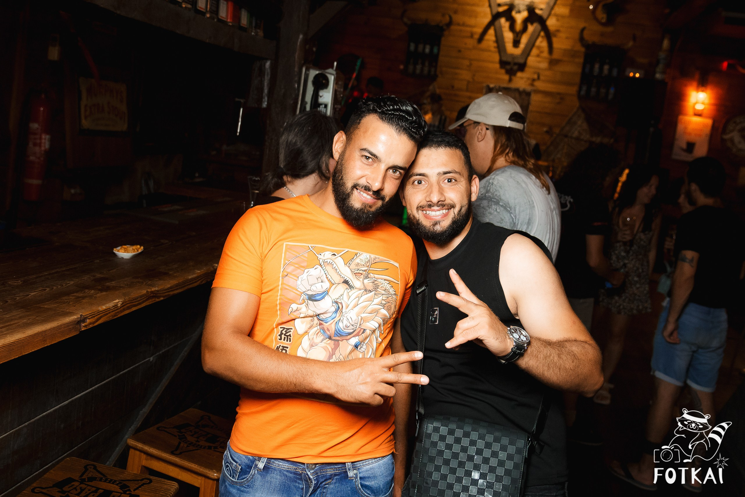 Reportaje fotográfico de FOTKAI | Get Back en El Paso Bar | Torrevieja, España, 12 de julio de 2025