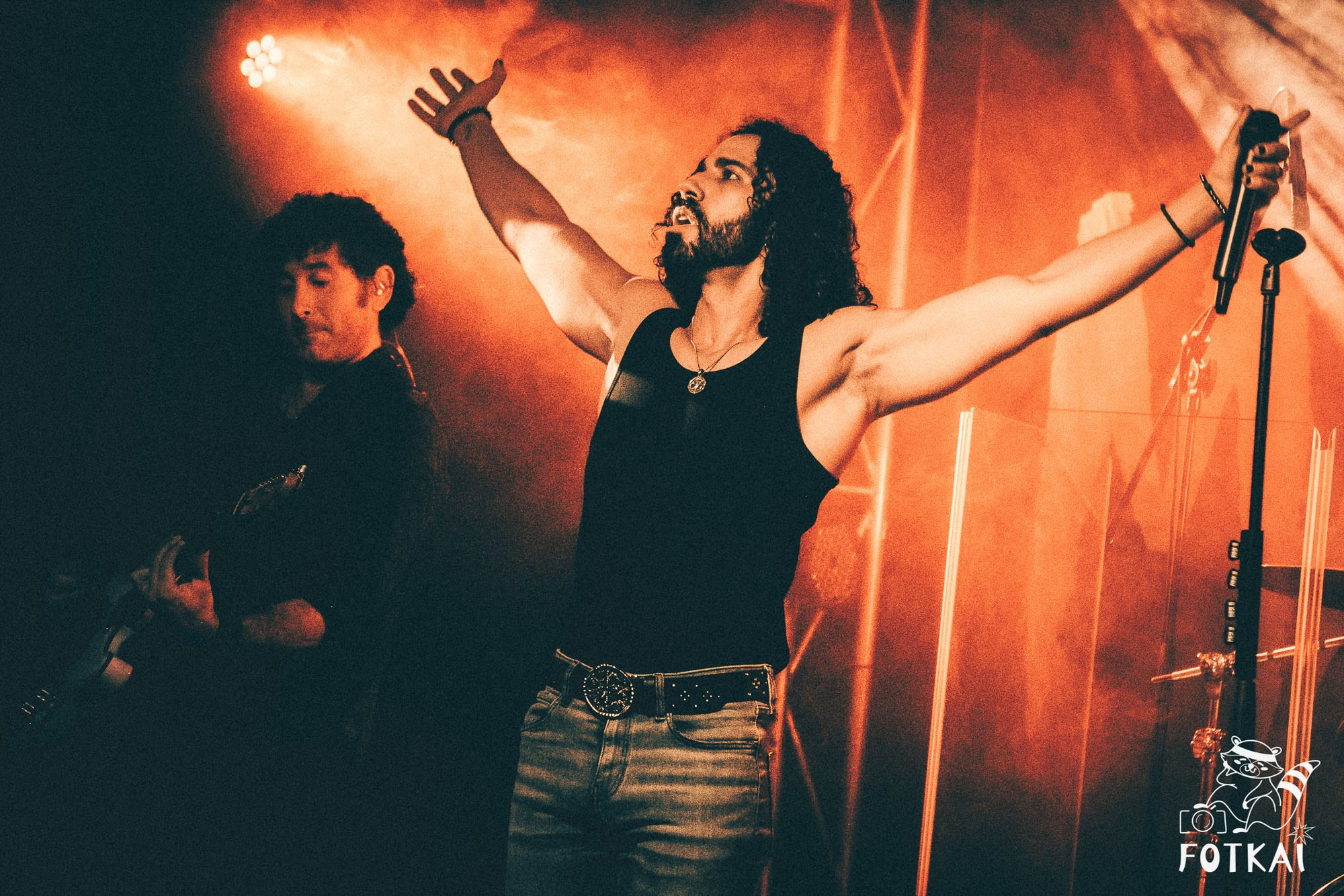 DENISDENIS — reportaje fotográfico del concierto en la Sala Marearock (Alicante) | FOTKAI