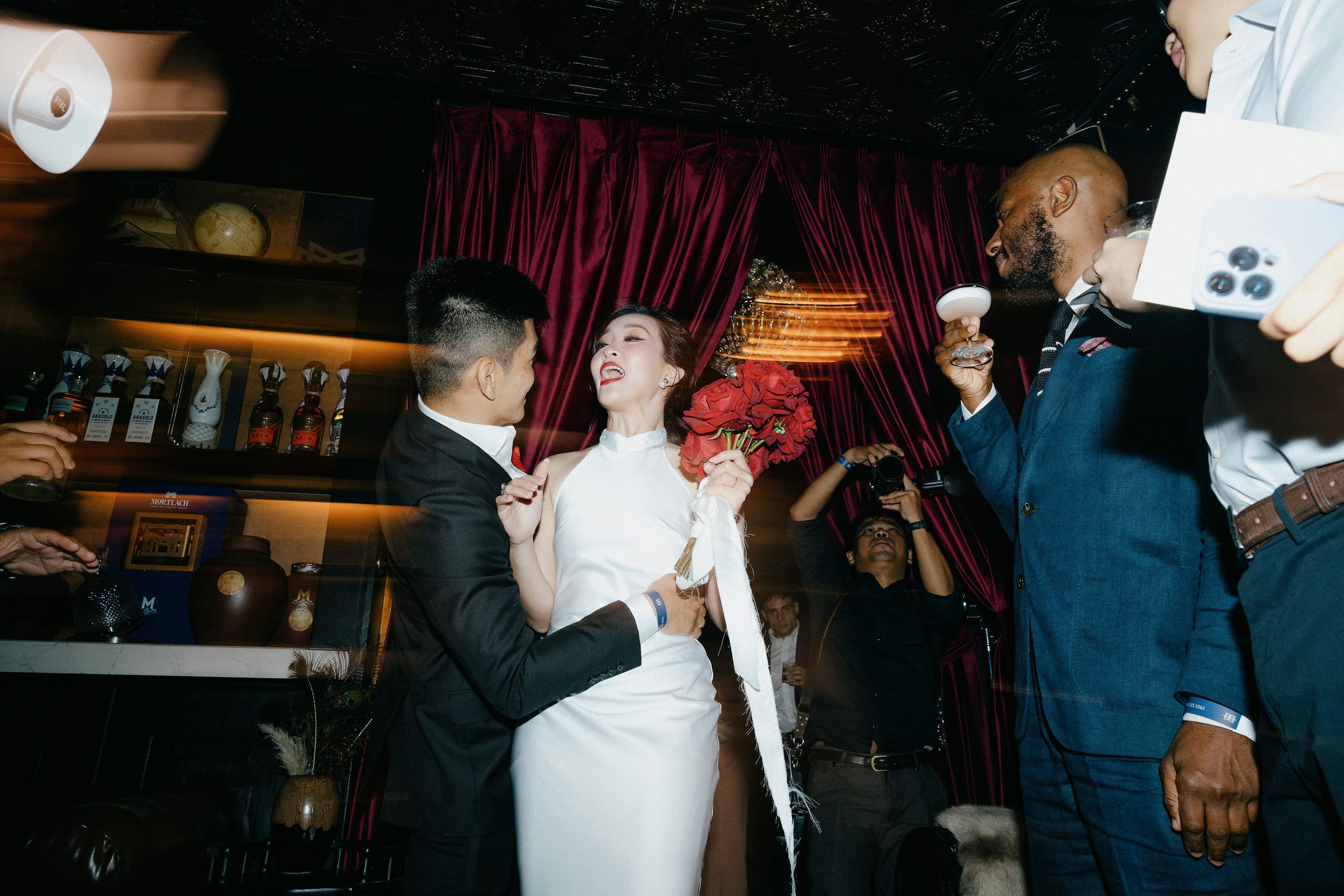 HIEP & TRINH / After wedding. Nhiếp ảnh gia đám cưới hàng đầu tại Thành Phố Hồ Chí Minh
