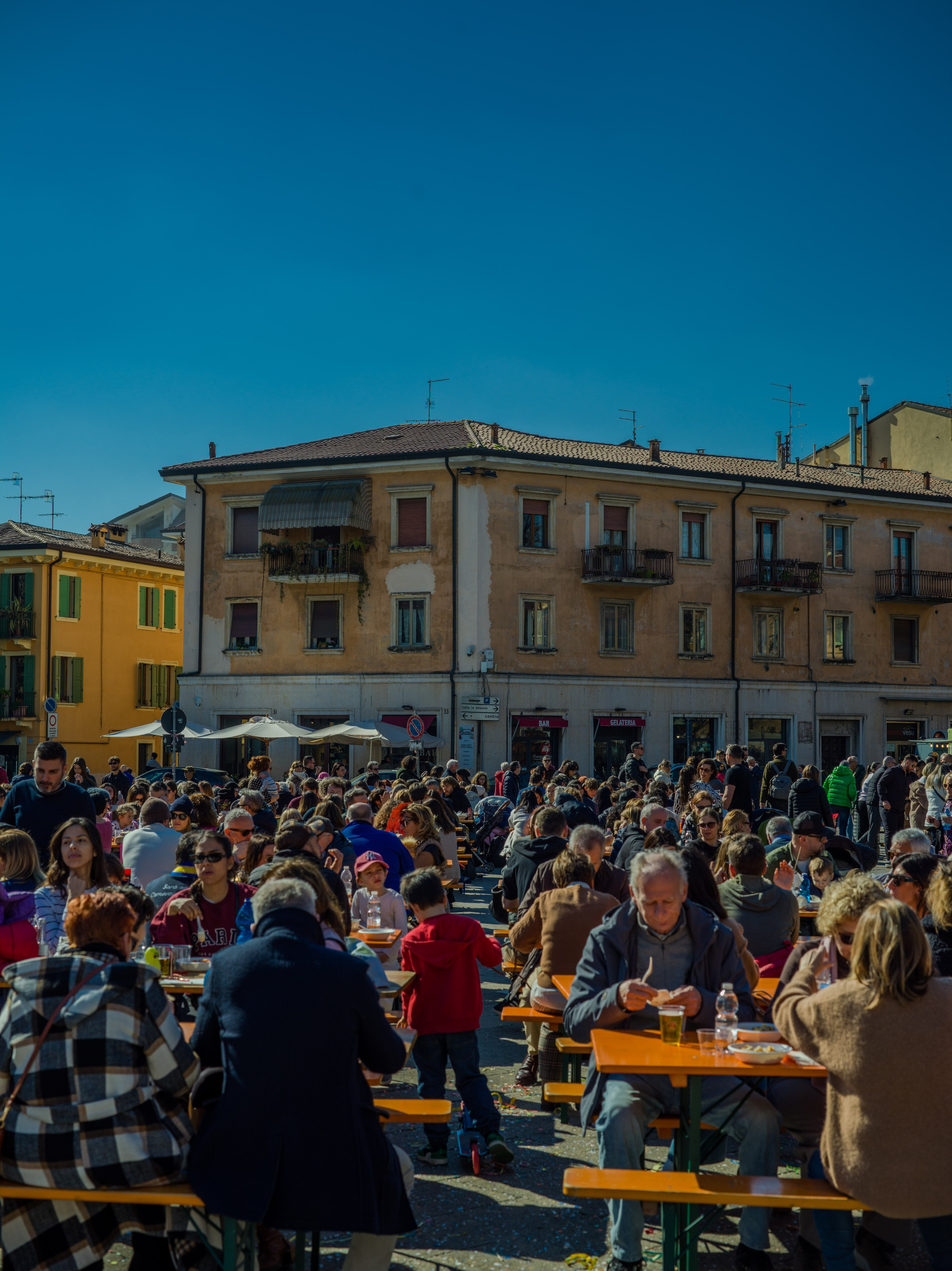 Уличная фотография в Италии | Street photo Milano, Verona, Como. Ale Kor — Фотограф в Италии | озеро Комо, озеро Гарда, Верона, Доломиты