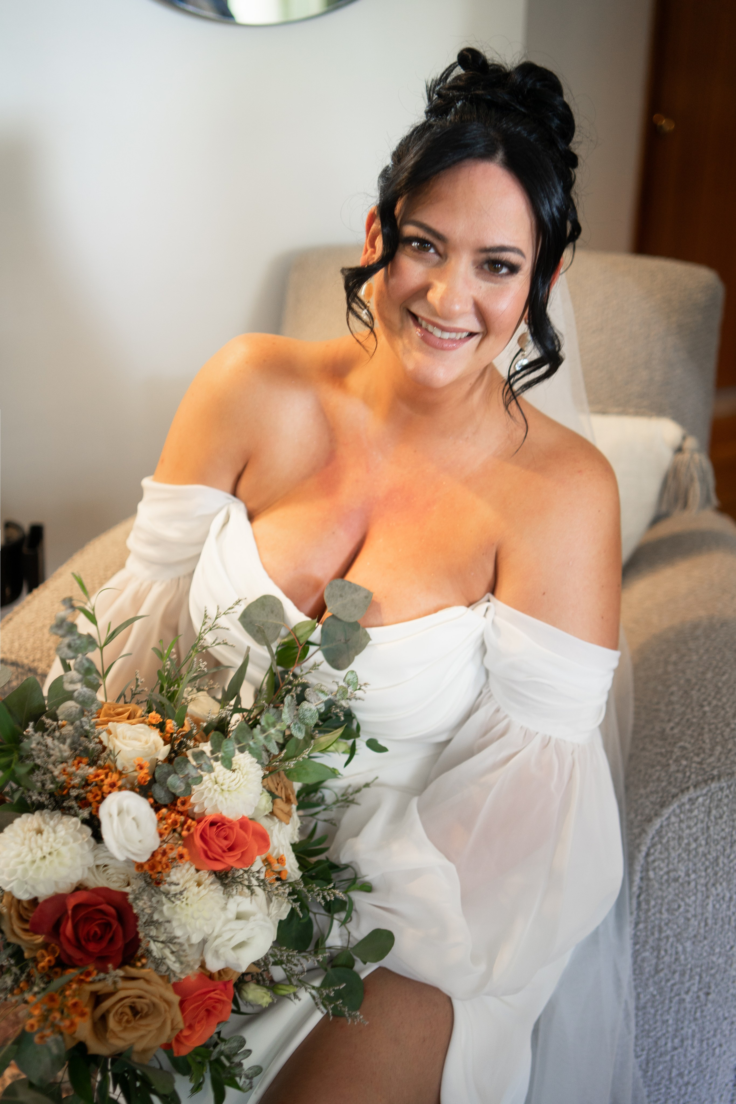 Romantic and emotional wedding photography in Windsor and Toronto.