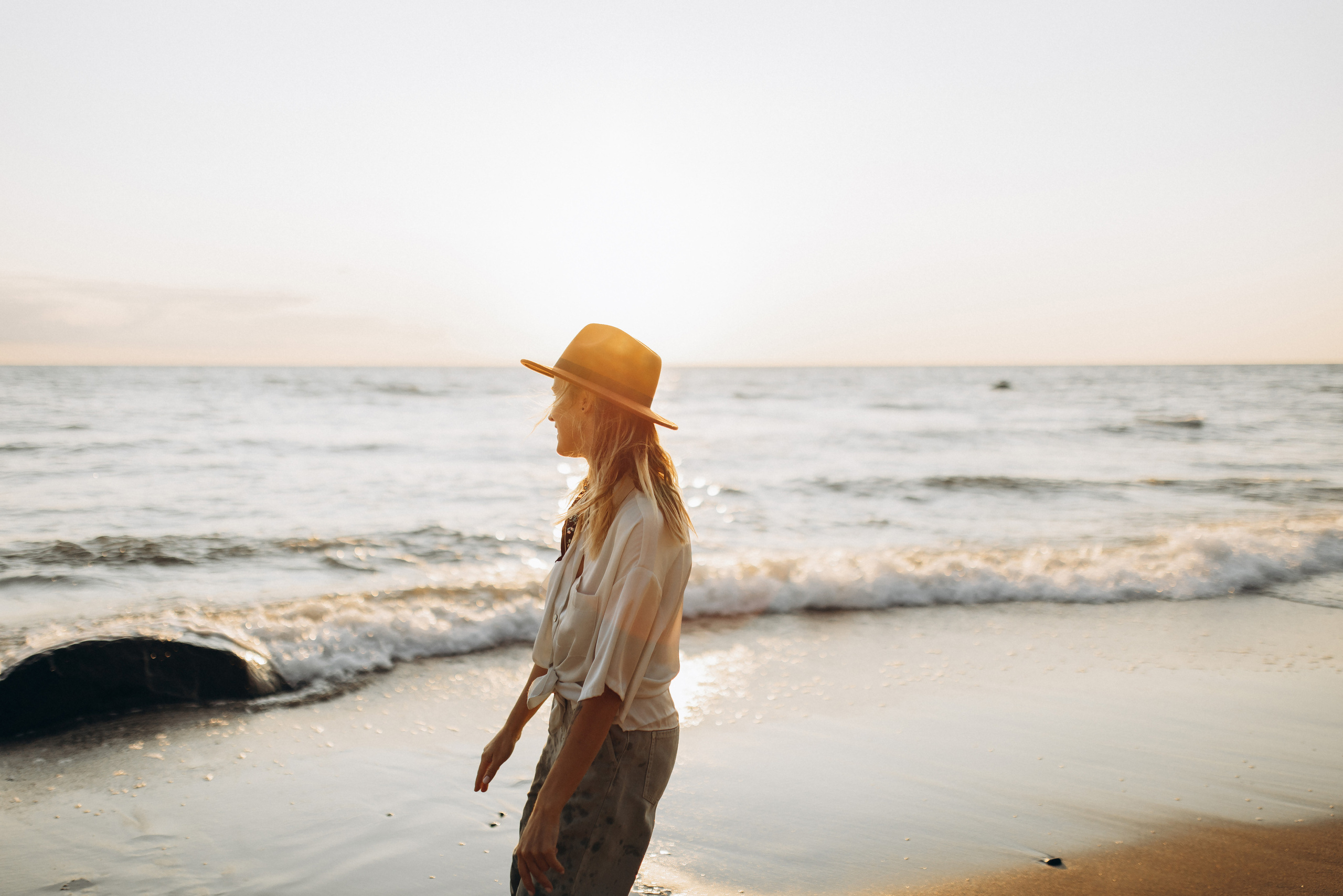 Asmeninė fotosesija prie jūros Karklė. Vestuvių ir šeimų fotografė Lena Bondarenko / belove photo