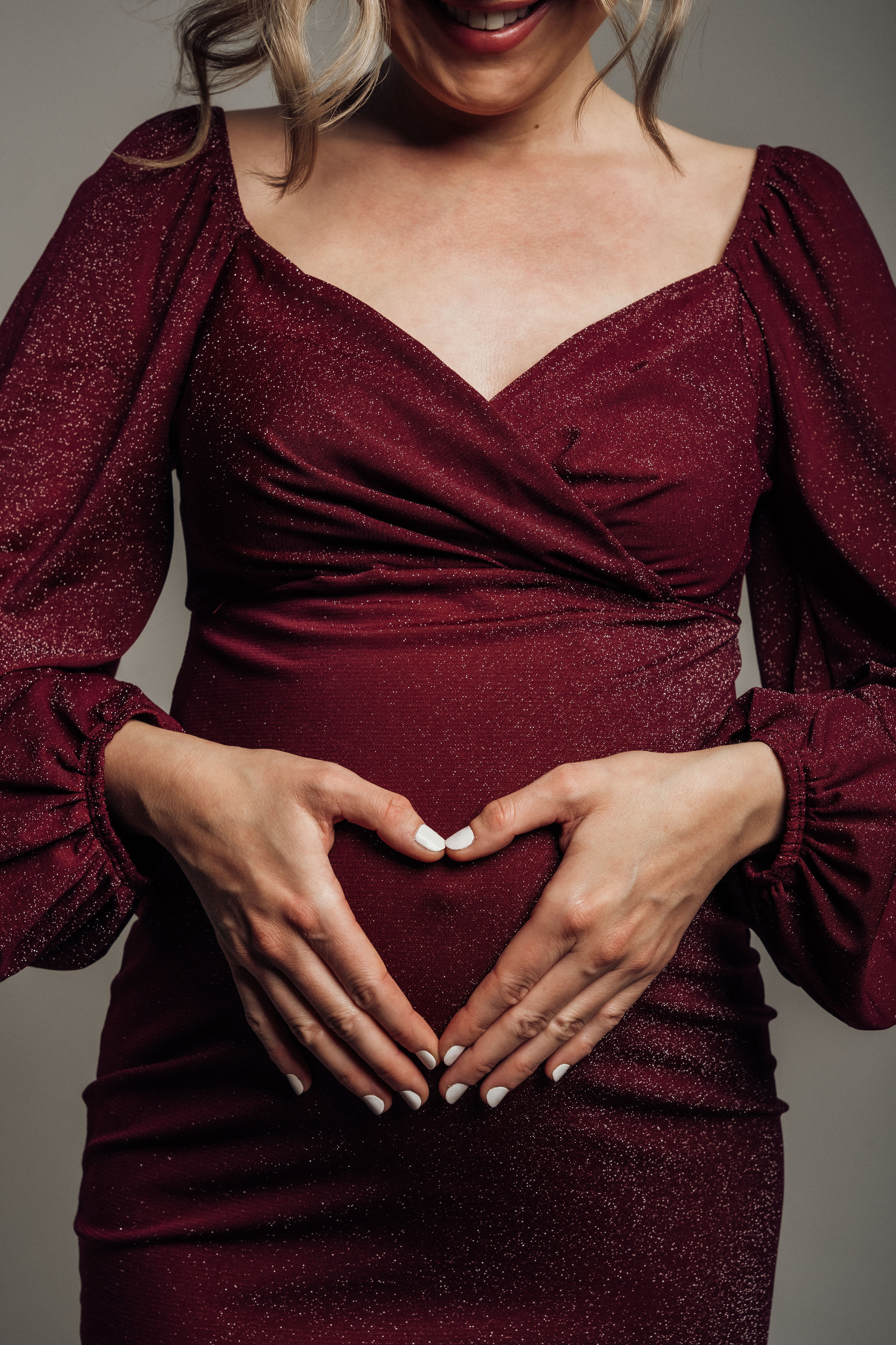 Gröse L-XL. Portrait Photographer in Berlin Daria Doch Schwangerschaftsfotos