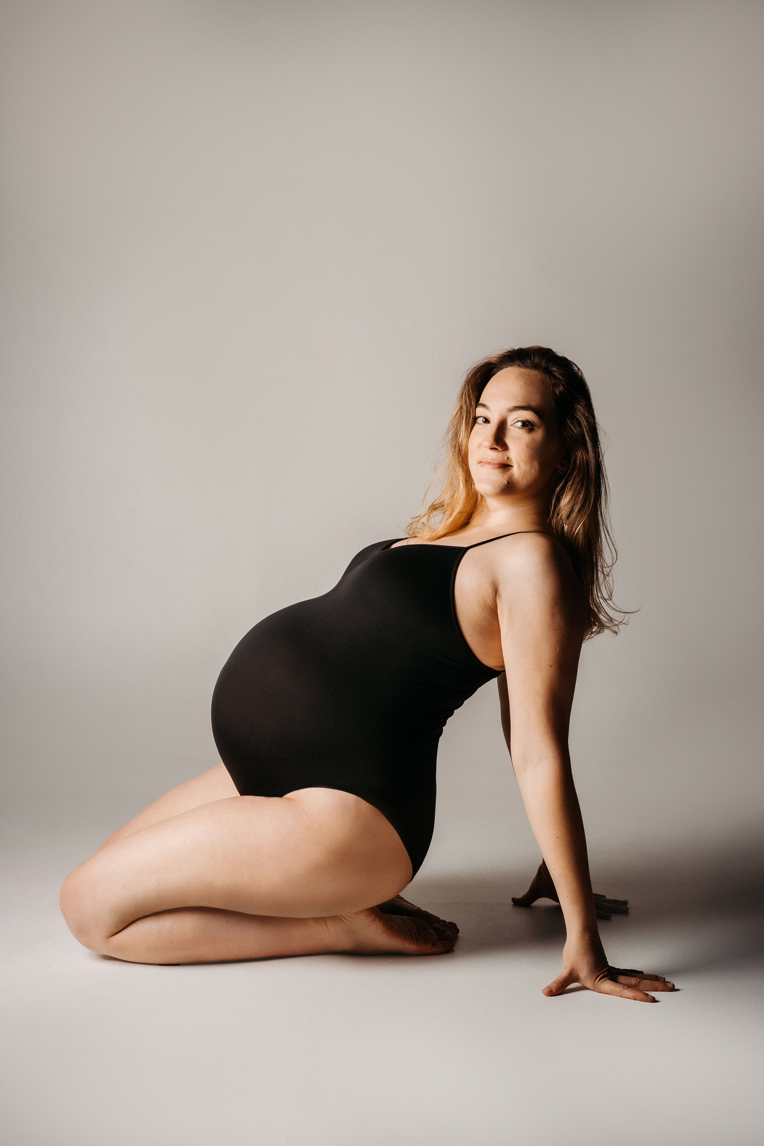 Gröse S-M. Portrait Photographer in Berlin Daria Doch Schwangerschaftsfotos