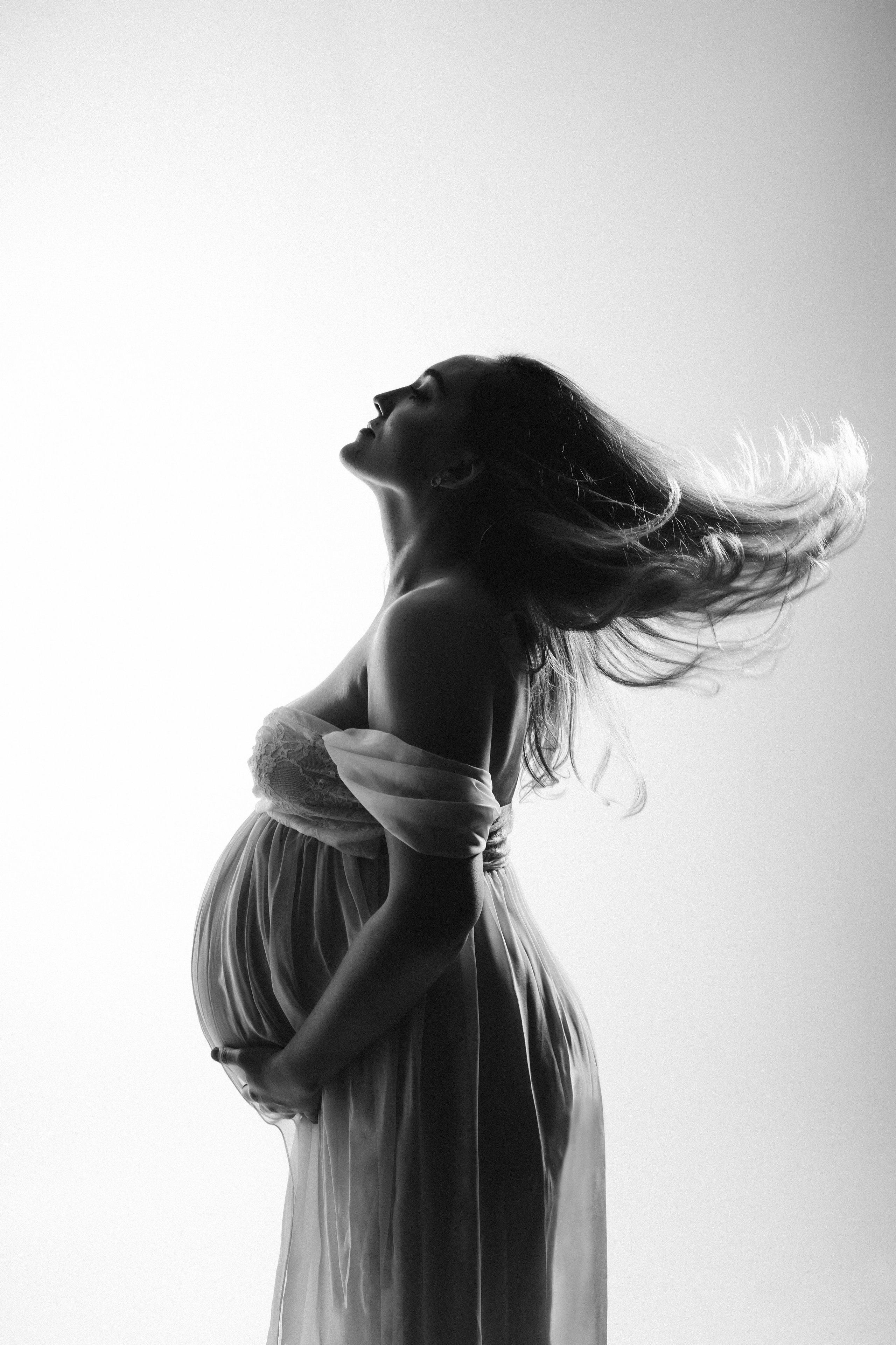 Gröse S-M. Portrait Photographer in Berlin Daria Doch Schwangerschaftsfotos