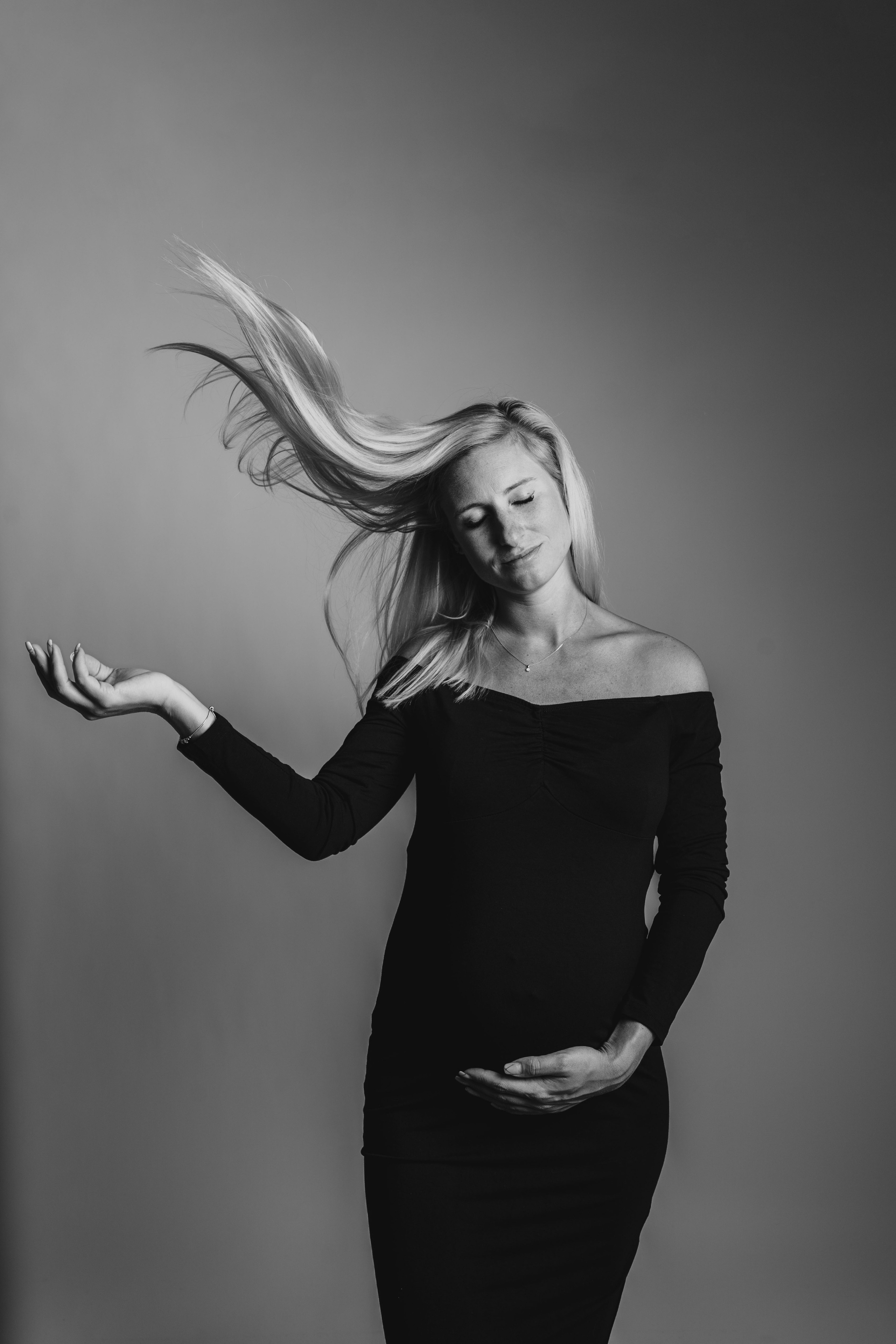 Gröse S-M. Portrait Photographer in Berlin Daria Doch Schwangerschaftsfotos