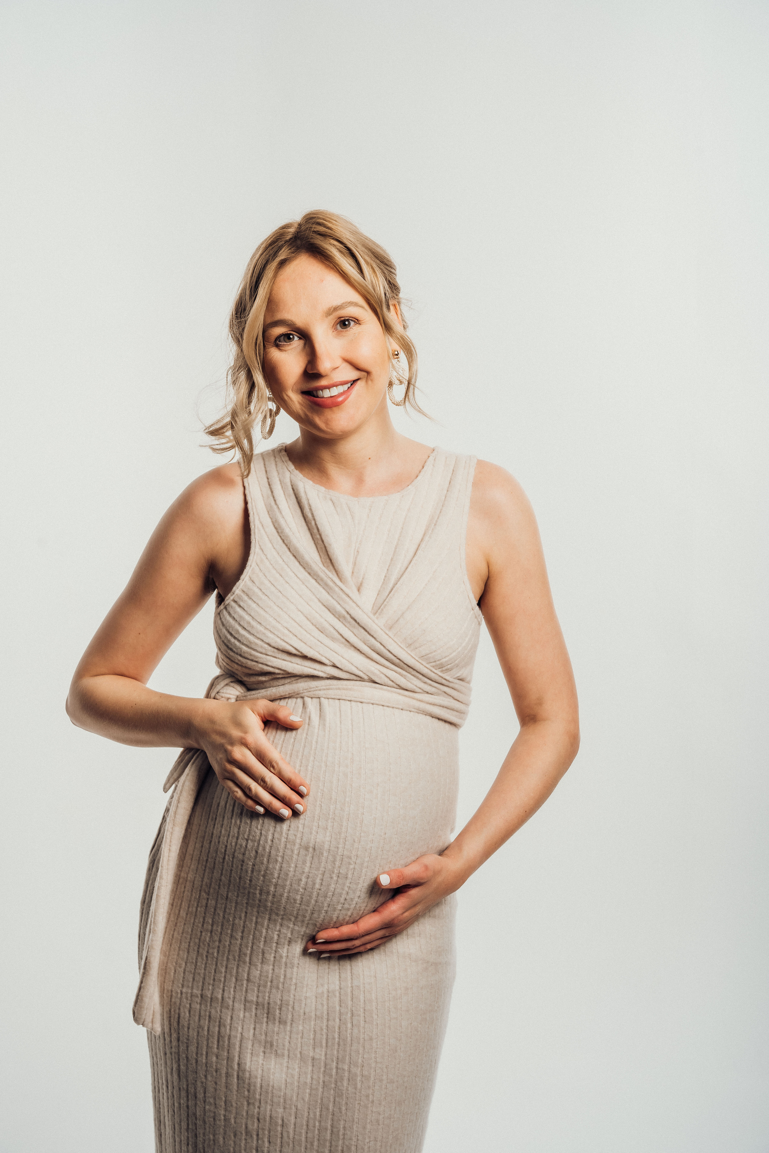 Gröse S-M. Portrait Photographer in Berlin Daria Doch Schwangerschaftsfotos