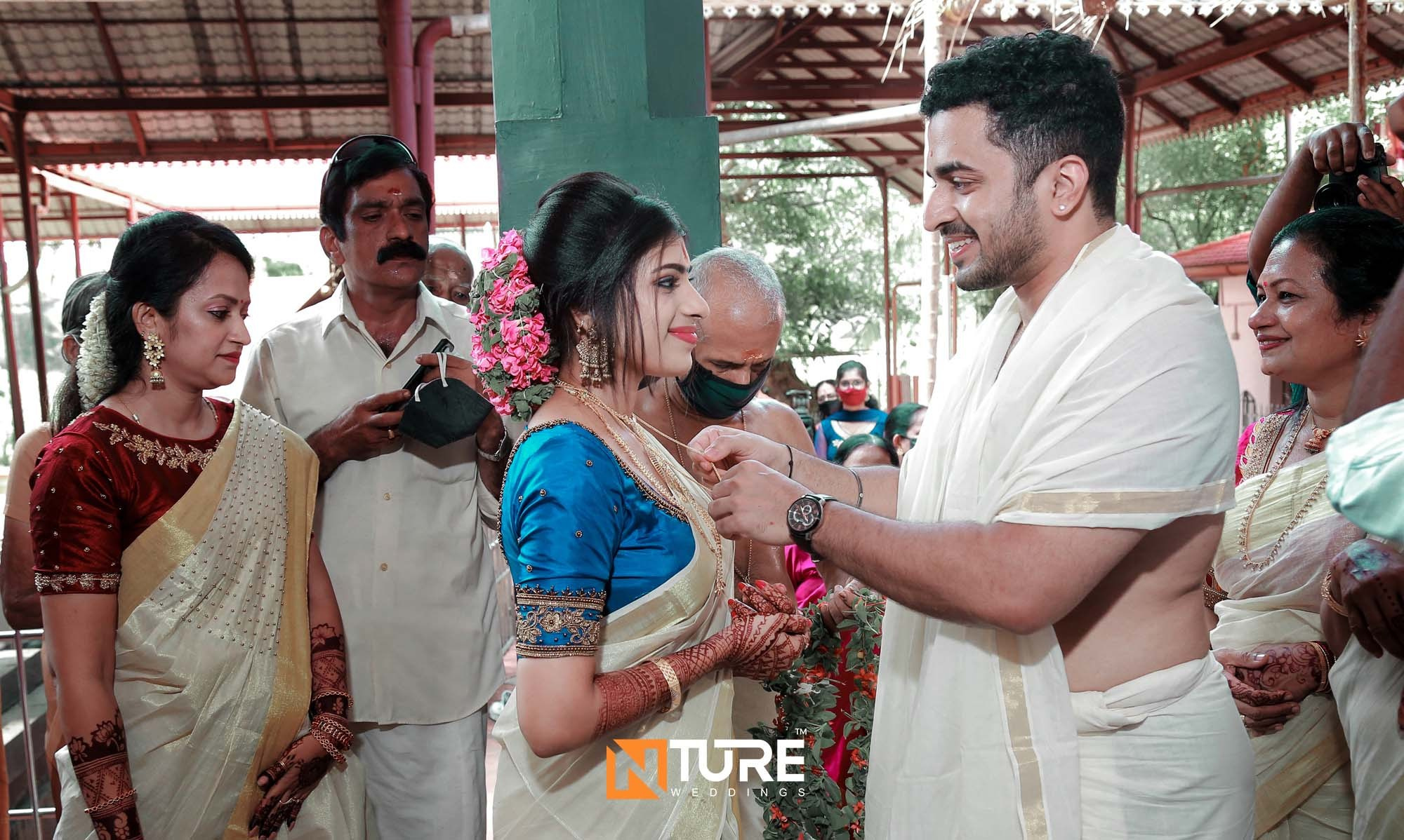 PHOTOS. NTURE WEDDING