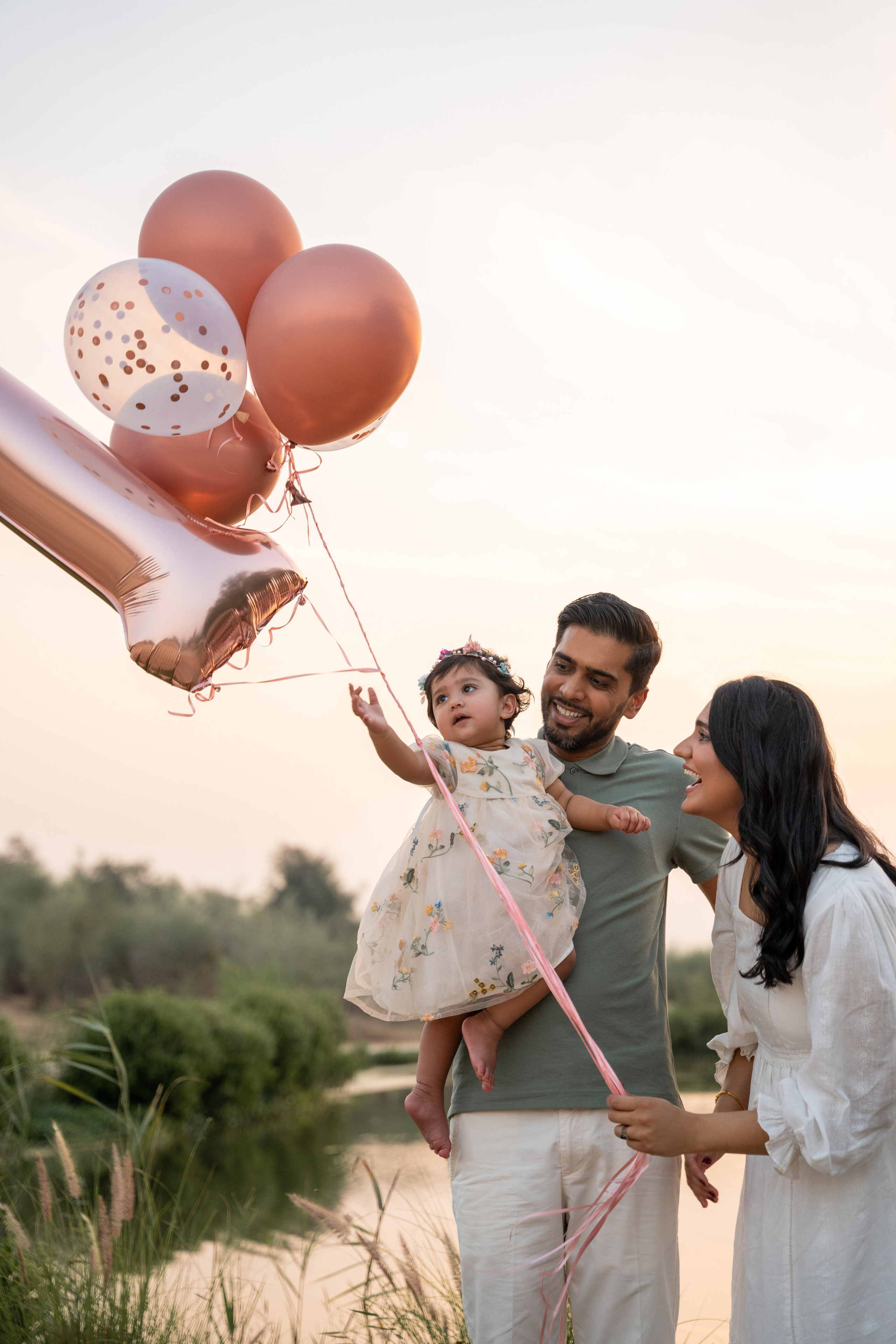 Cake smash and happy time. Angela Iakovleva — Family Photographer in Dubai