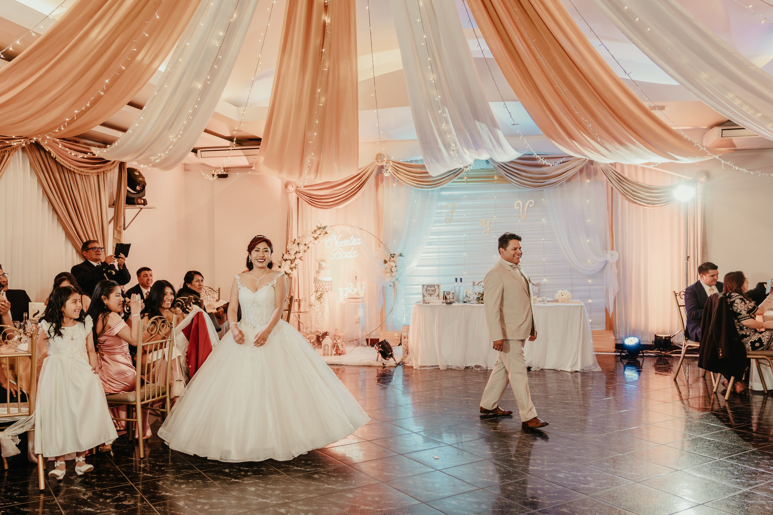 VANESSA + FRANKLIN BODA RELIGIOSA. Studio KVTA | Fotografía y Video de Bodas en Arequipa