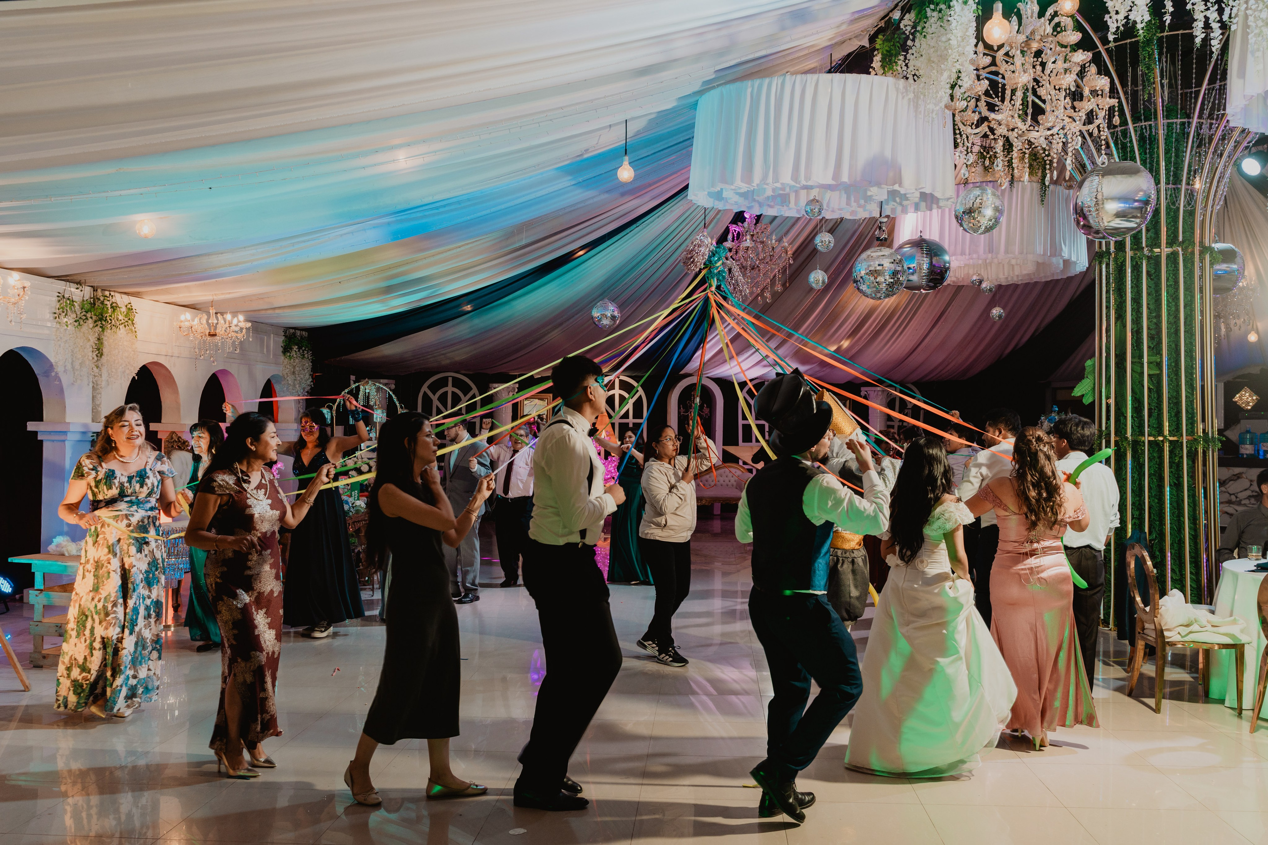 GABRIELA + JORGE | BODA CIVIL RELIGIOSA. Studio KVTA | Fotografía y Video de Bodas en Arequipa