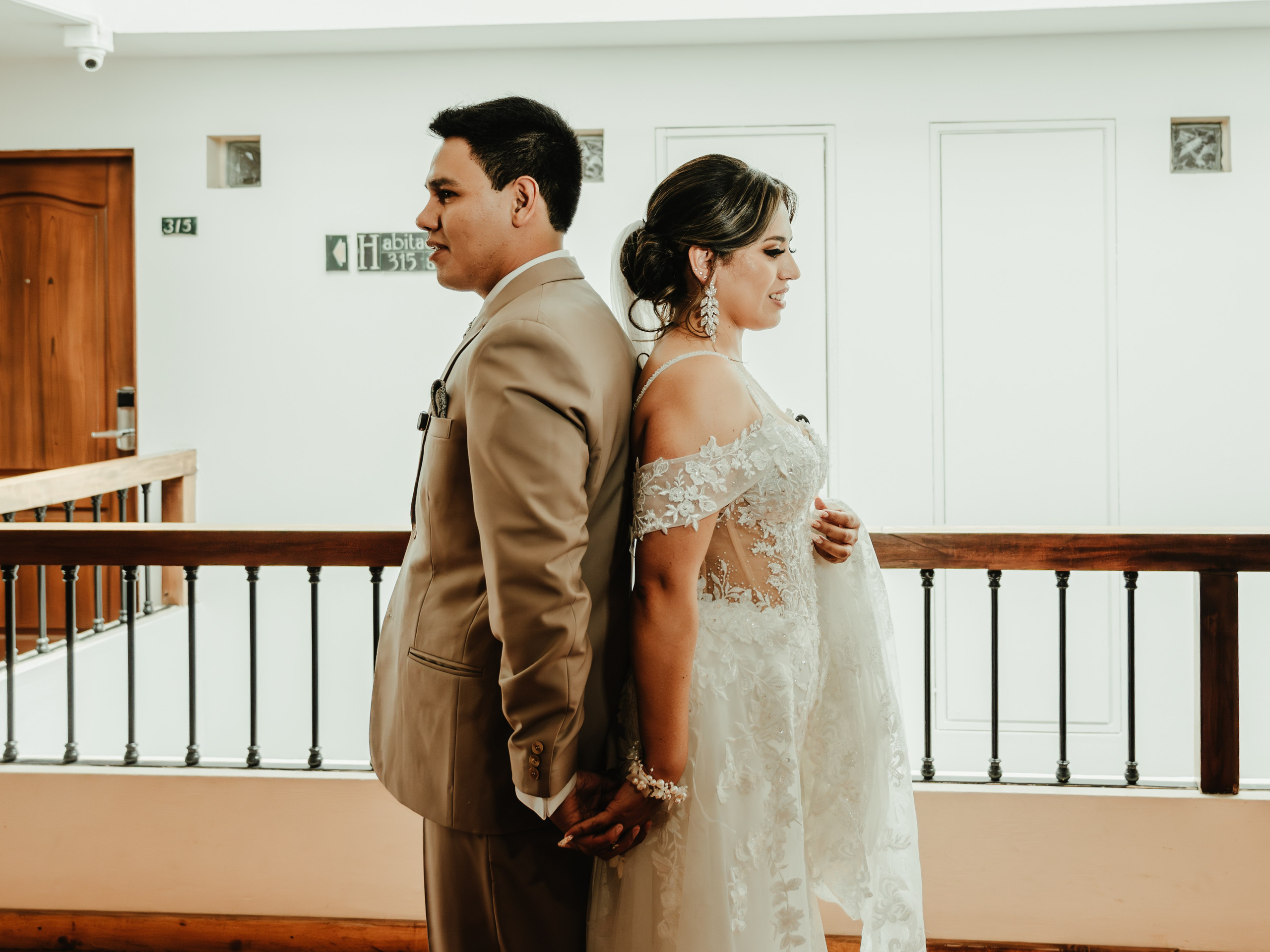 CARLA Y MARIO BODA RELIGIOSA. Studio KVTA | Fotografía y Video de Bodas en Arequipa