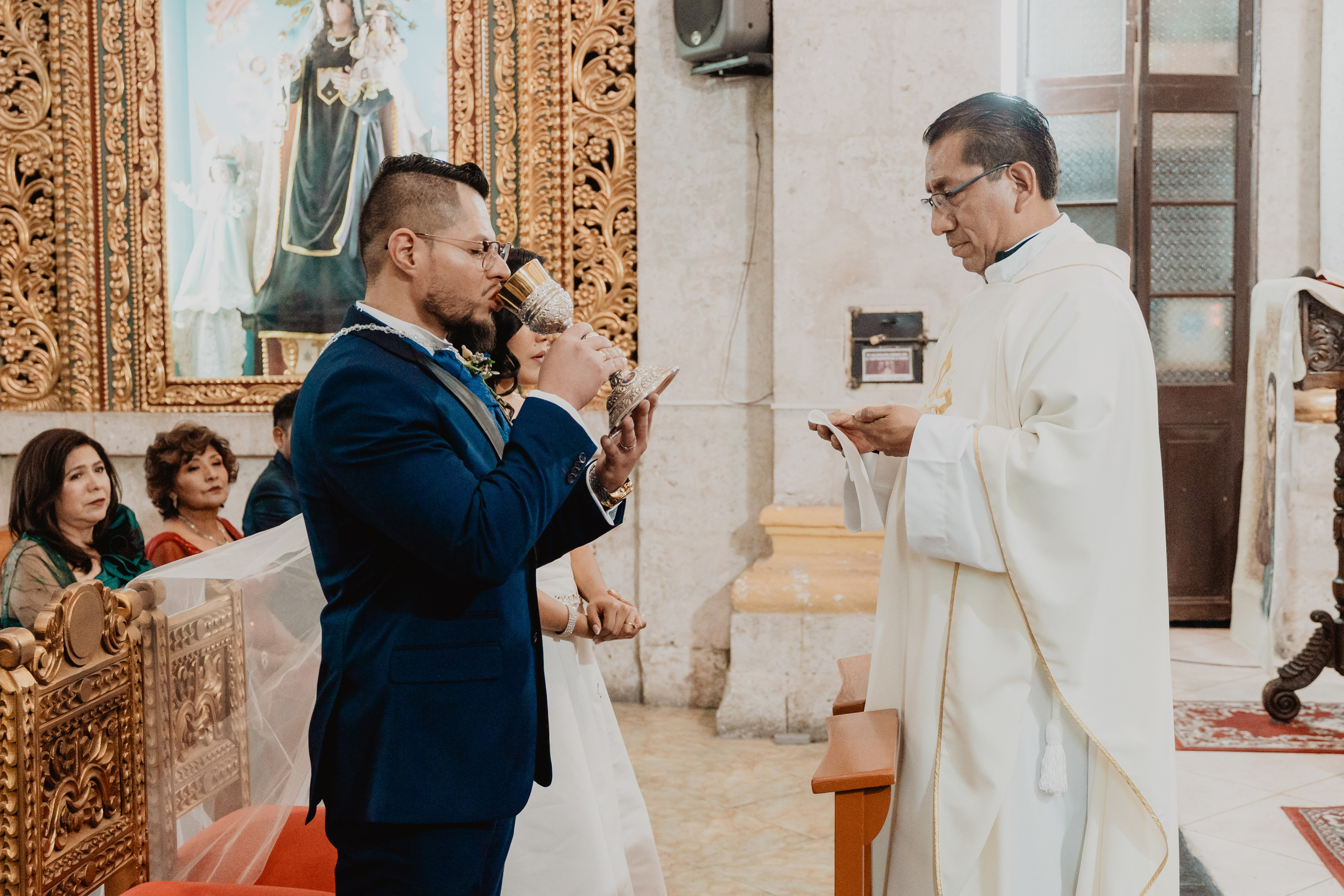 GABRIELA + JORGE | BODA CIVIL RELIGIOSA. Studio KVTA | Fotografía y Video de Bodas en Arequipa