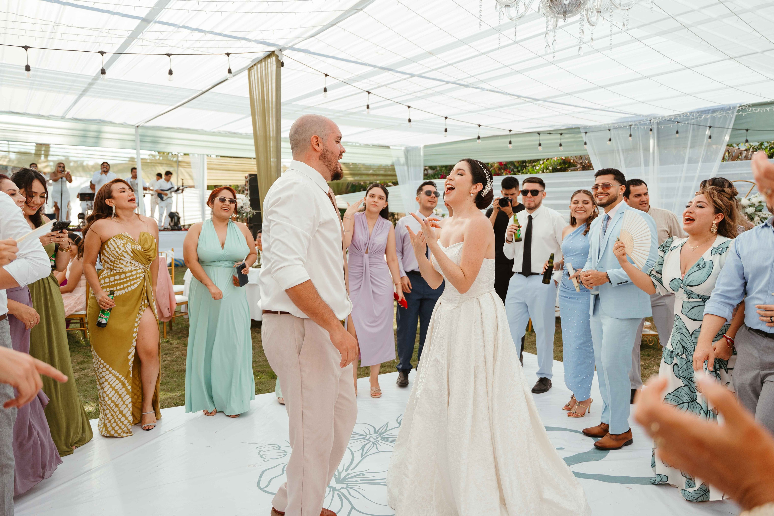 Karina y Daniel. Fotógrafo de bodas en Loja Ecuador | Piero Alvarez PH