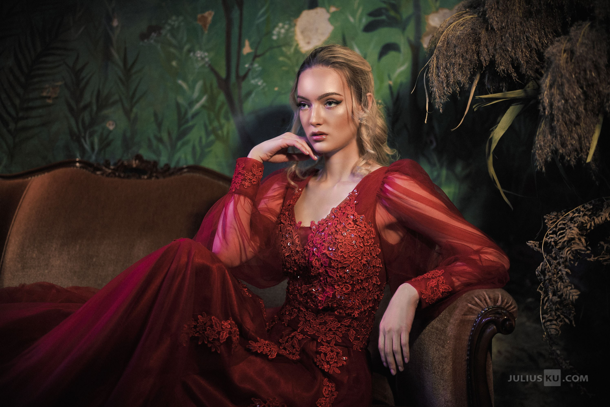 Creative / Fantasy. Main