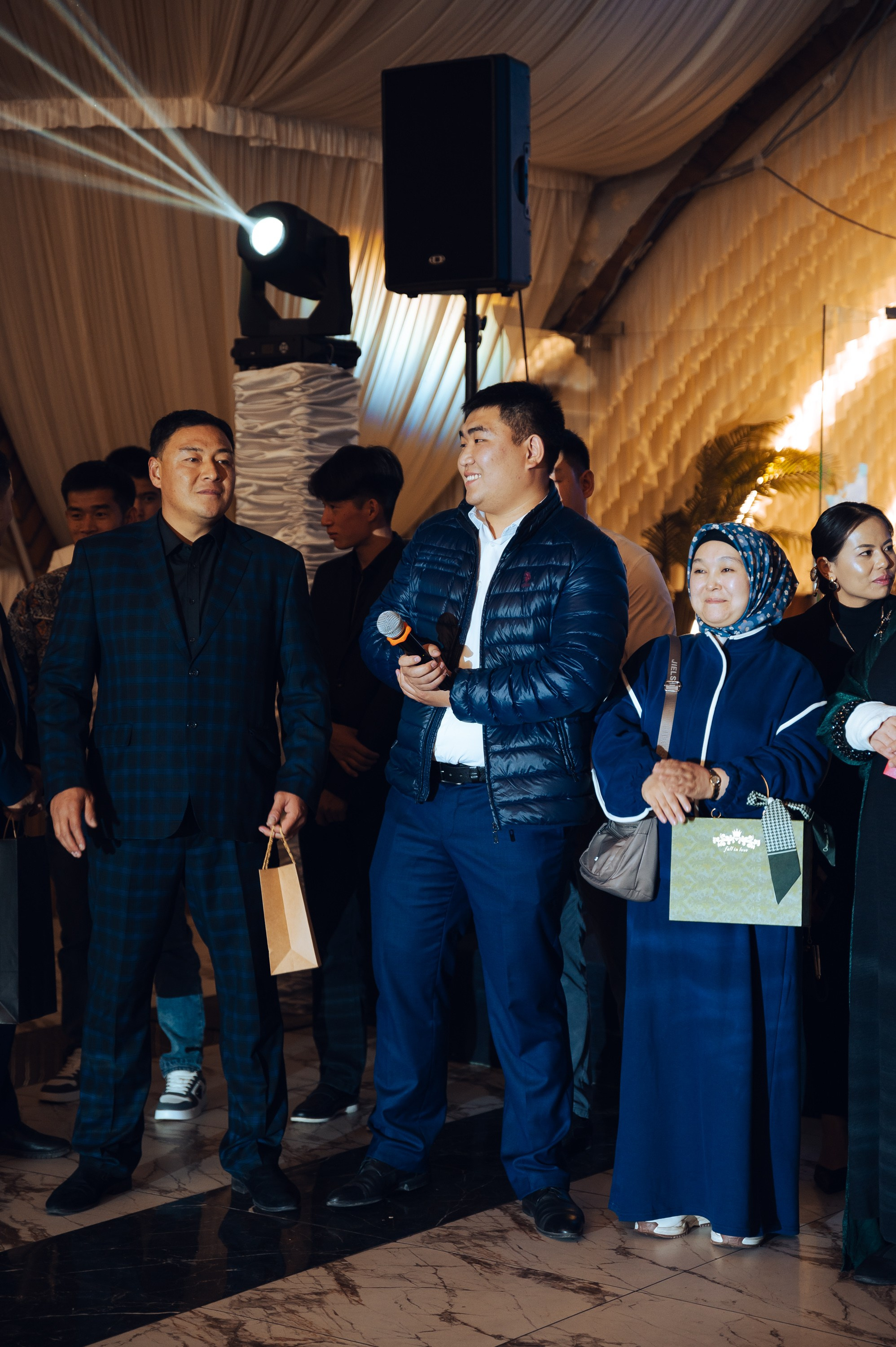 MAHMUD & AIDAI. Фотограф в Бишкеке Андрей Кавешников