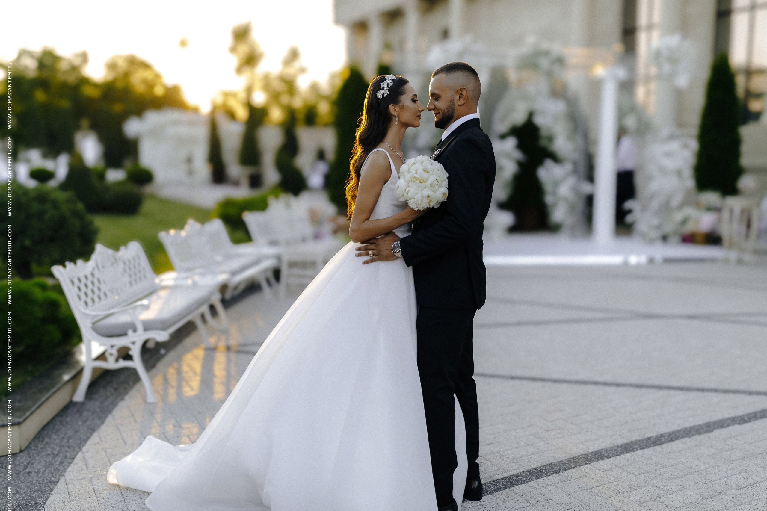MIHAIL + SABINA | Grand Élysée. Свадебный фотограф Молдова Кишинёв