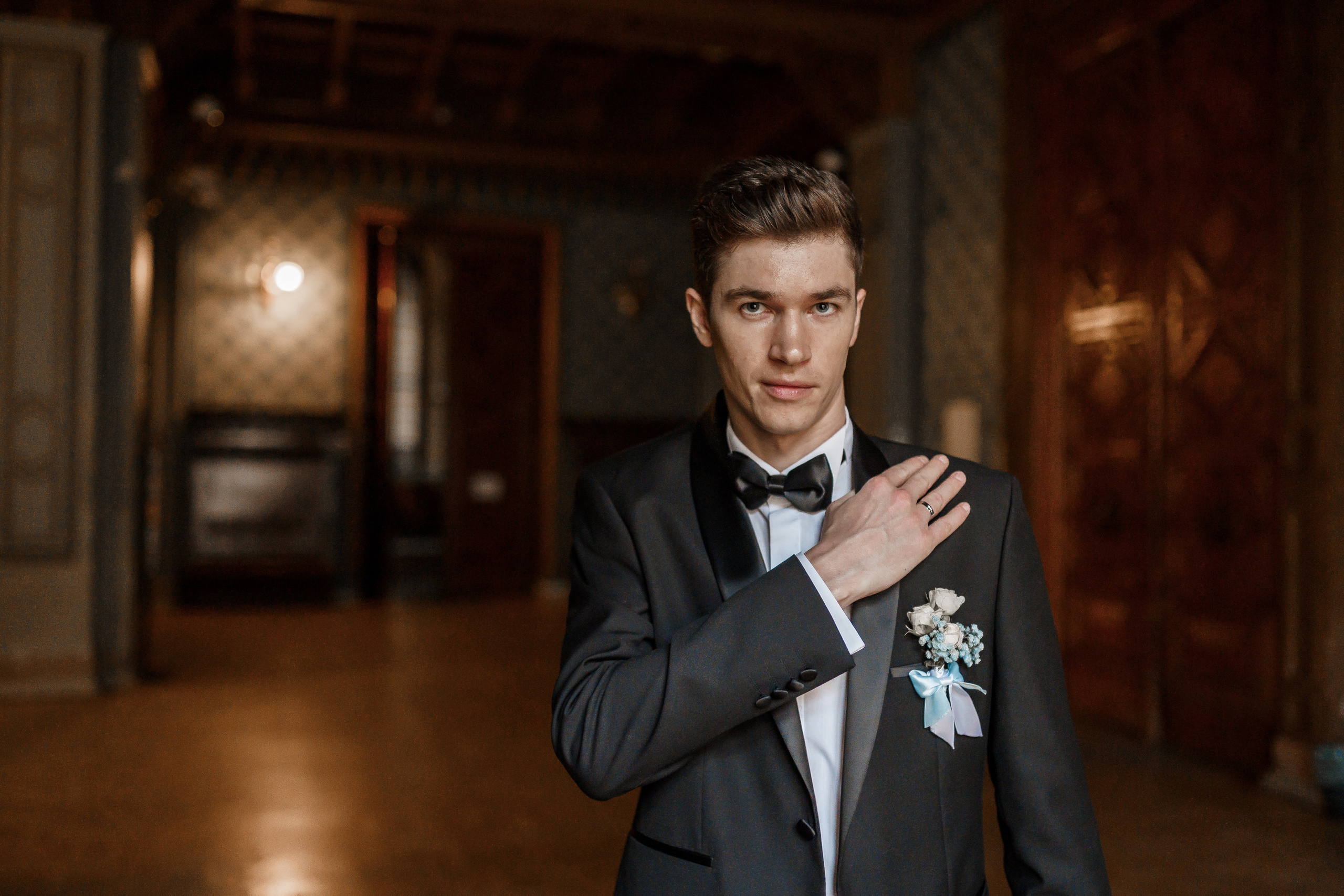 Der Bräutigam. Hochzeits- und Reportagefotograf für München, Regensburg, Deutschland RED LINE Media