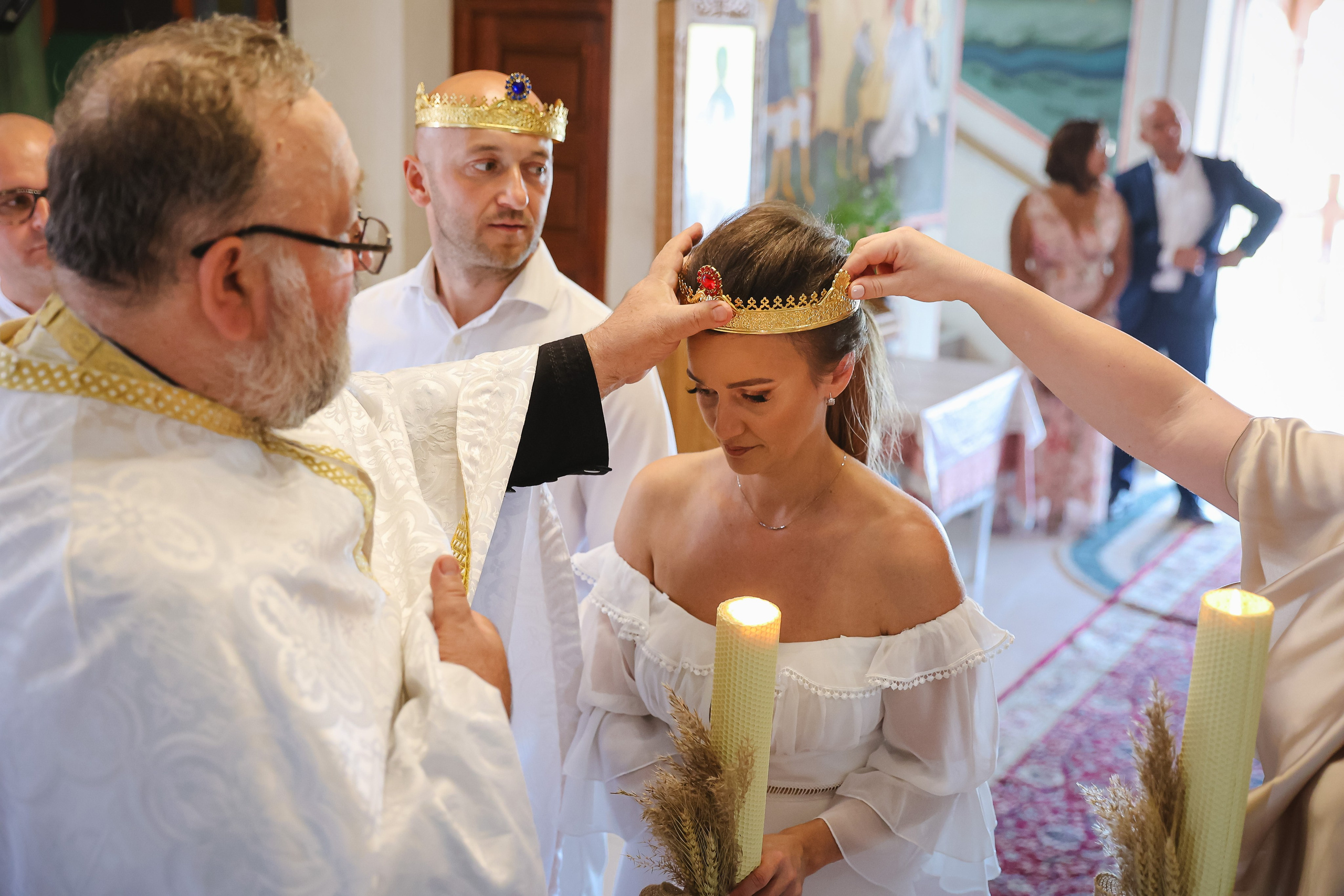 Nunta Cosmin și Simona de la La Moșu a fost exact genul de eveniment care demonstrează cât de frumoasă poate fi o nuntă în aer liber. Rares Bucur is a professional wedding photographer based in Cluj-Napoca, Romania, specializing in wedding photography