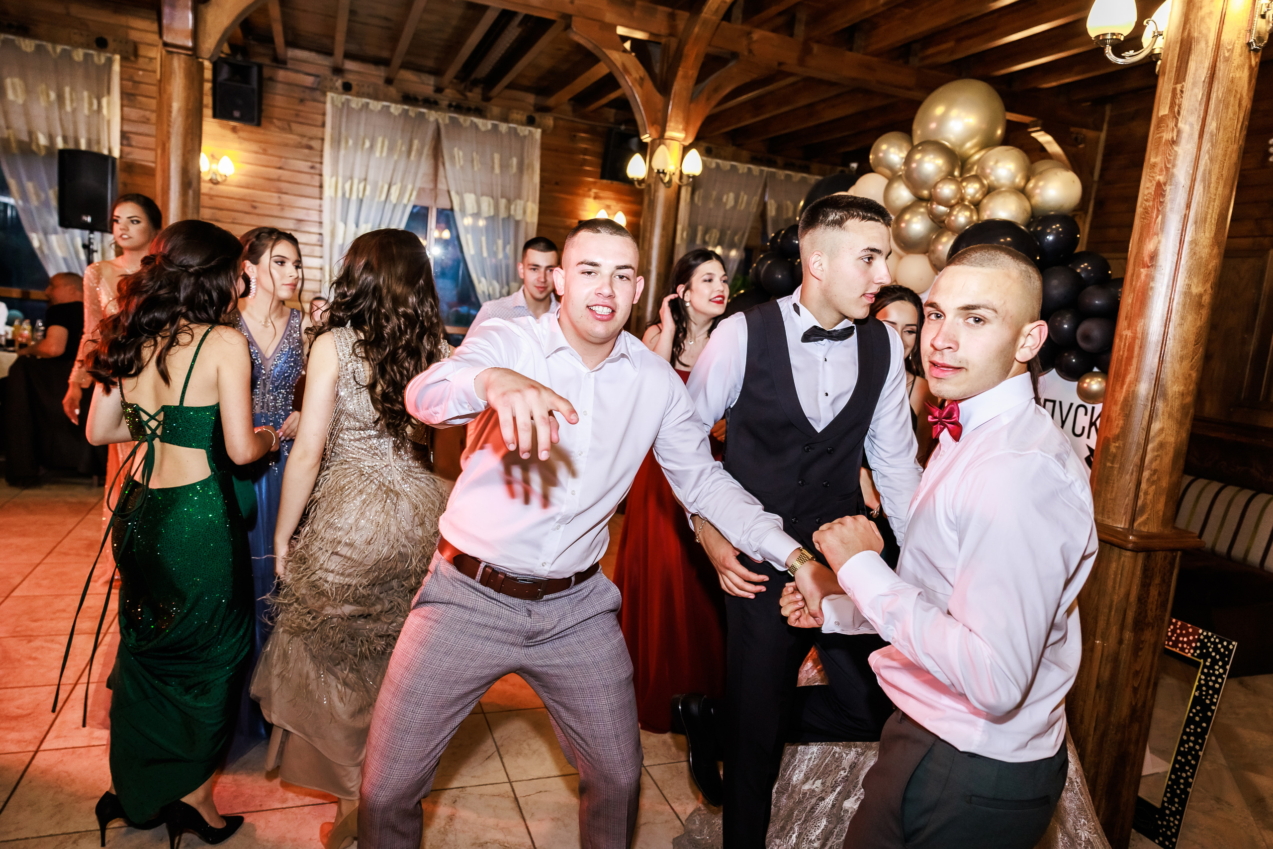 Абитуриентски бал 2022. Фотограф Ирина Йотова